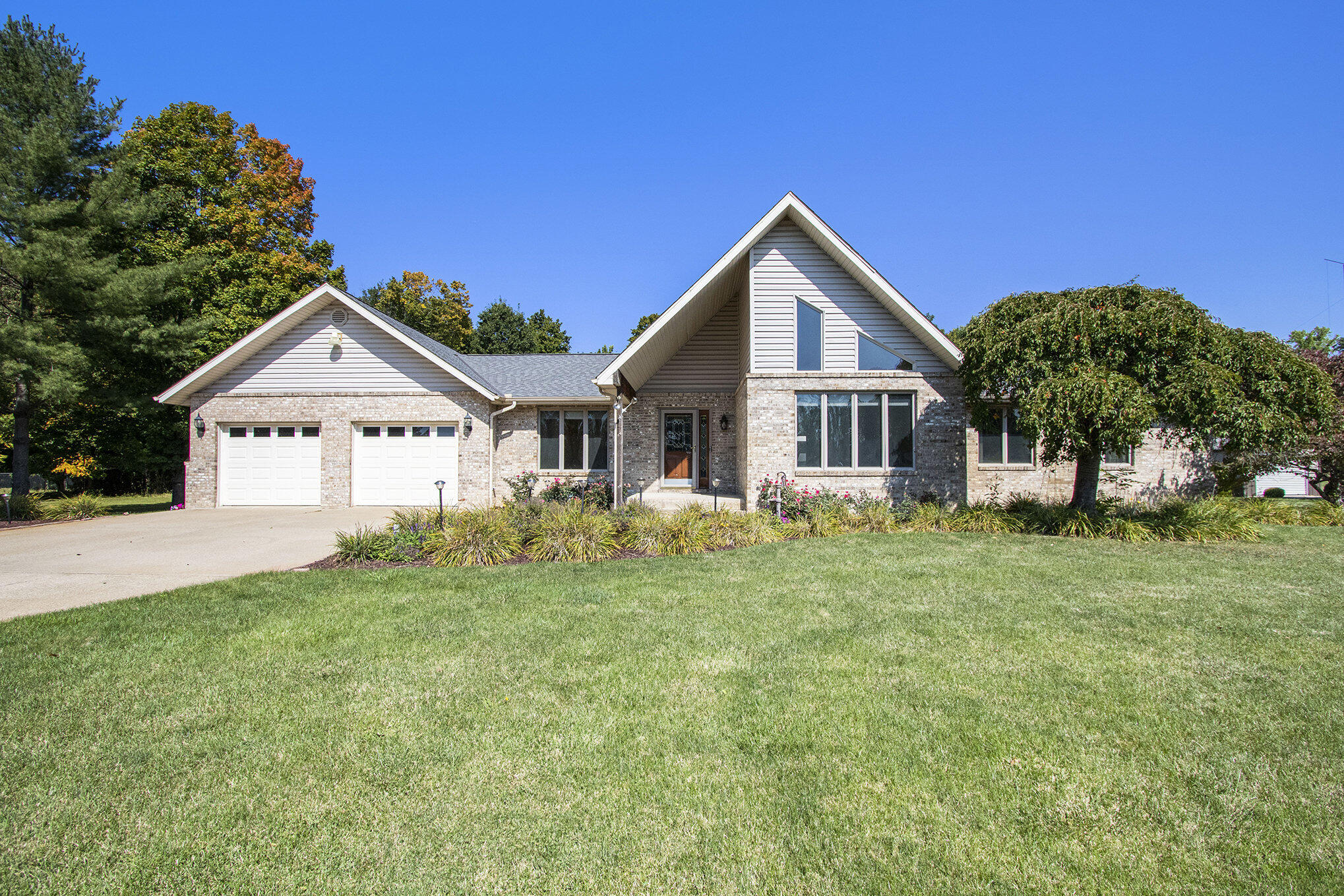 6030 Paw Paw Lake Road Coloma MI 49038
