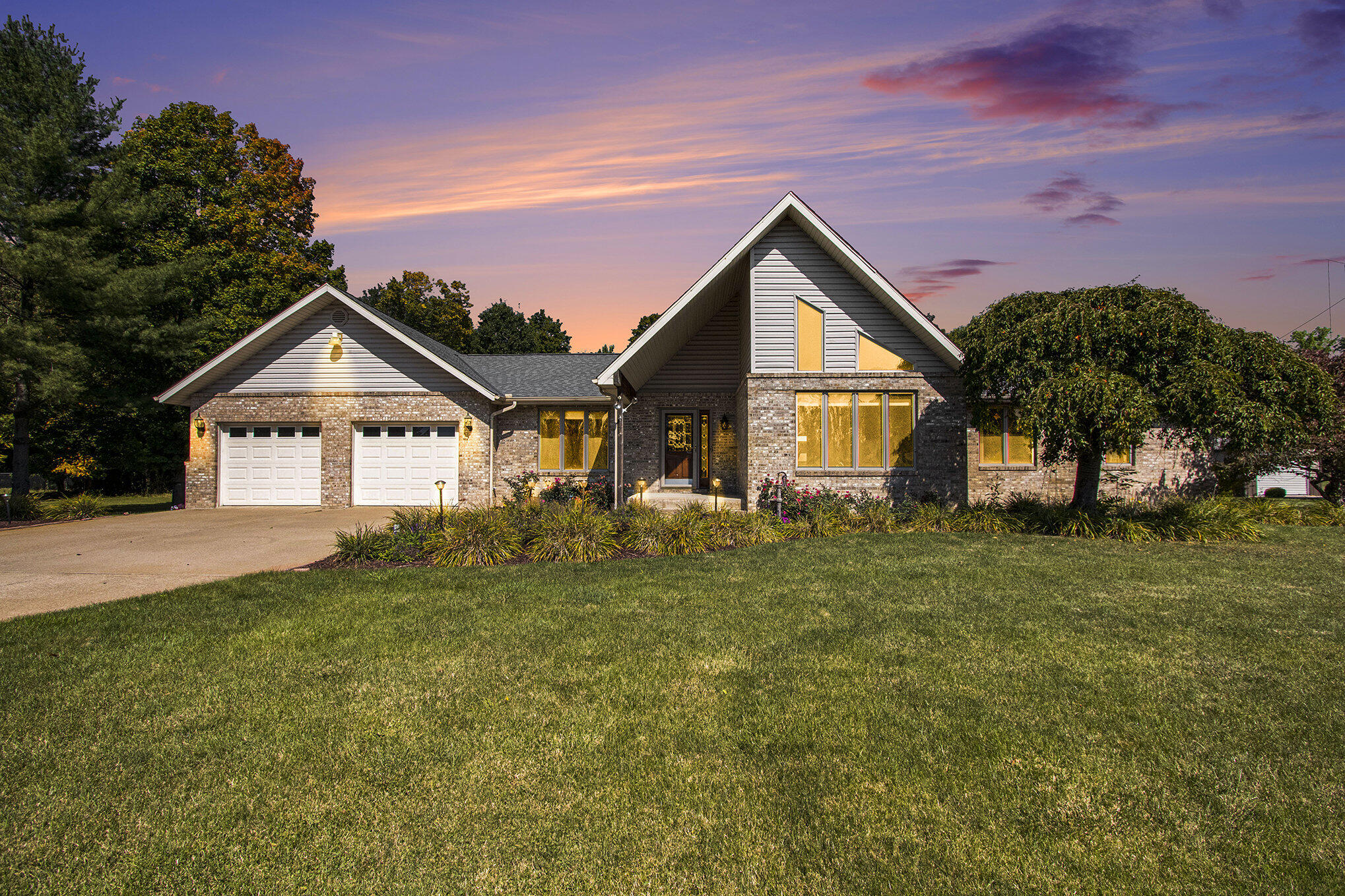 6030 Paw Paw Lake Road Coloma MI 49038