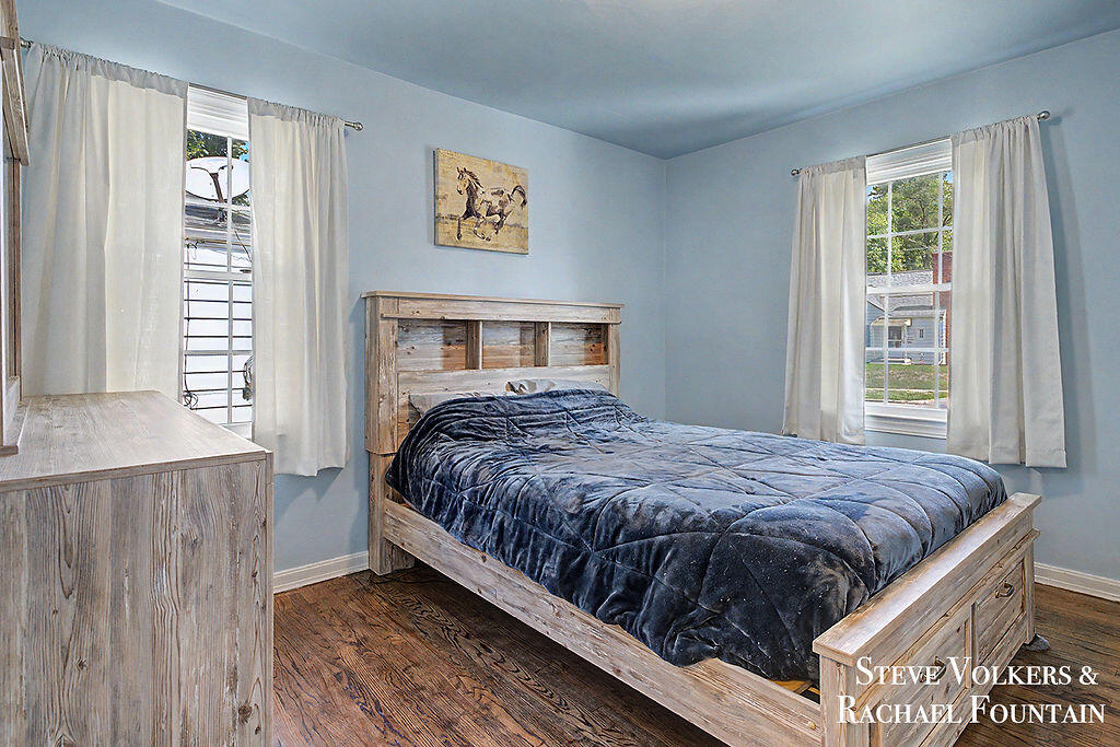 2143 Houseman Avenue NE Grand Rapids MI 49505