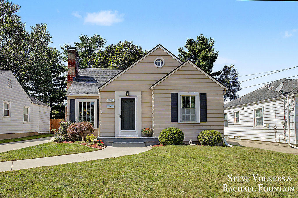 2143 Houseman Avenue NE Grand Rapids MI 49505