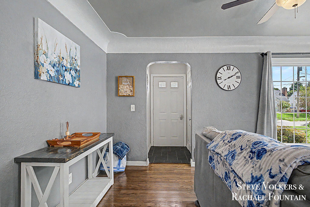2143 Houseman Avenue NE Grand Rapids MI 49505