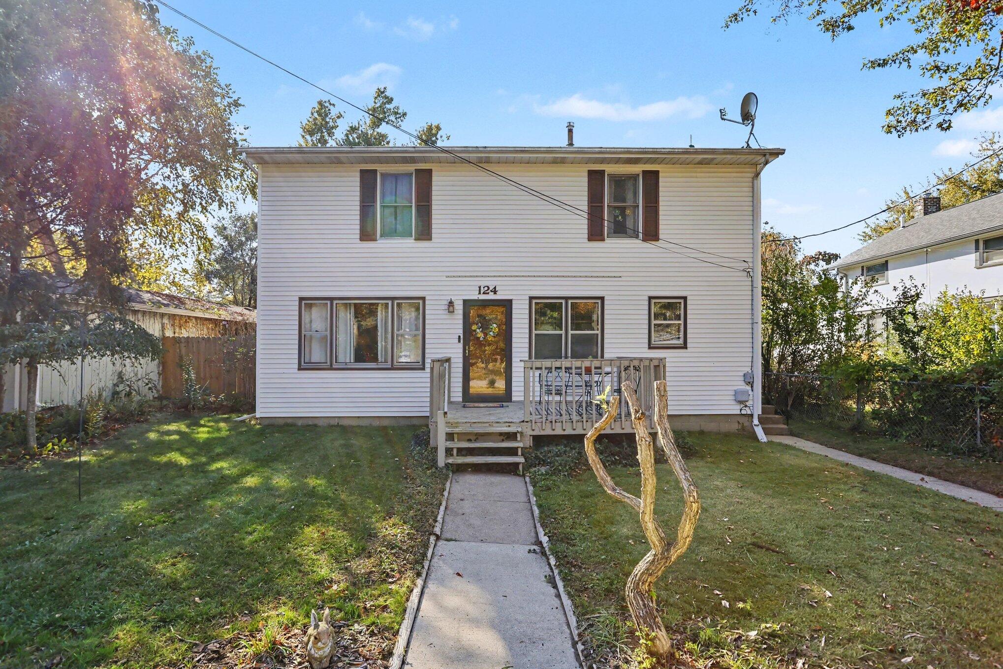 124 S Mayhew Street New Buffalo MI 49117