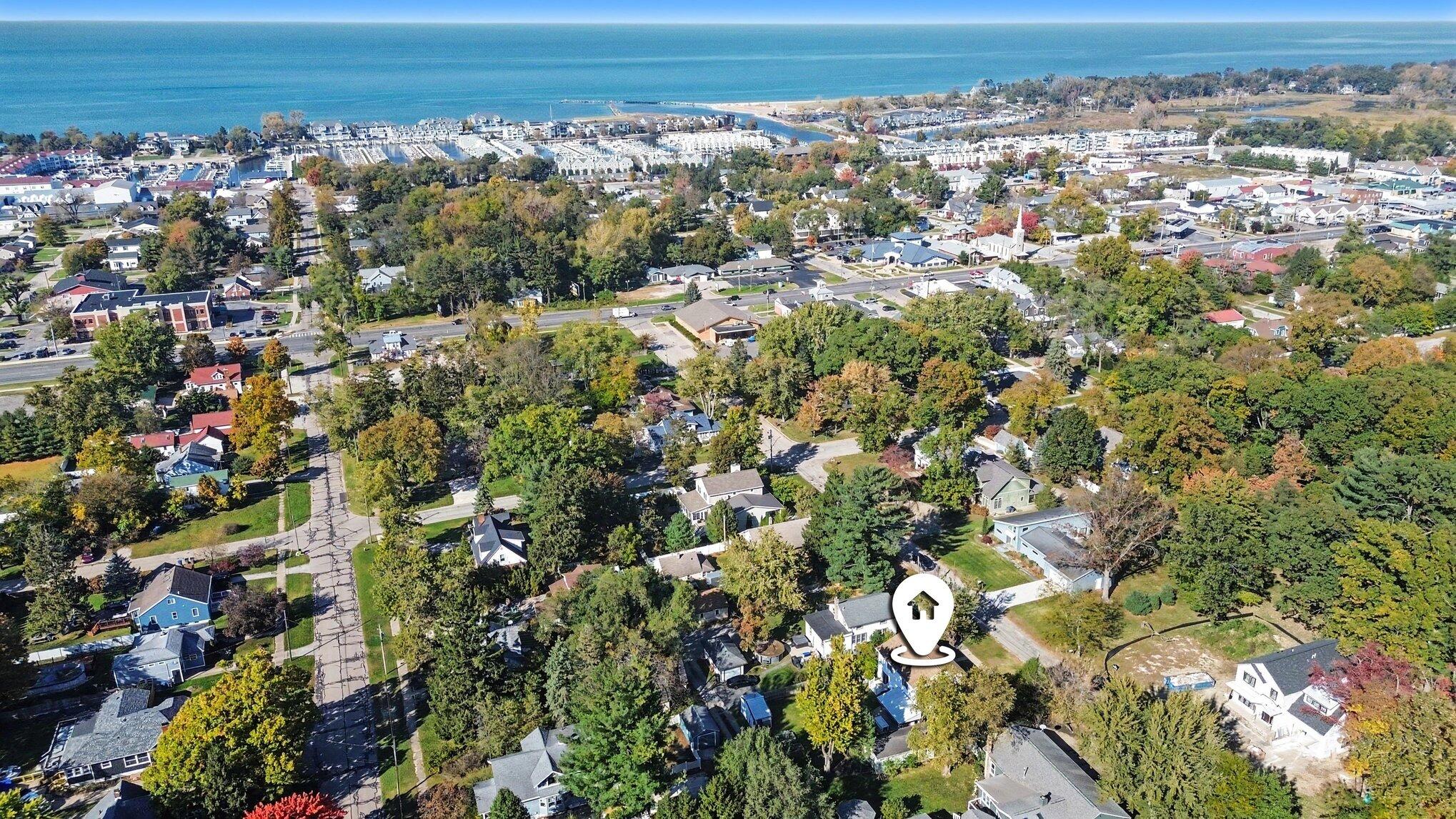 124 S Mayhew Street New Buffalo MI 49117