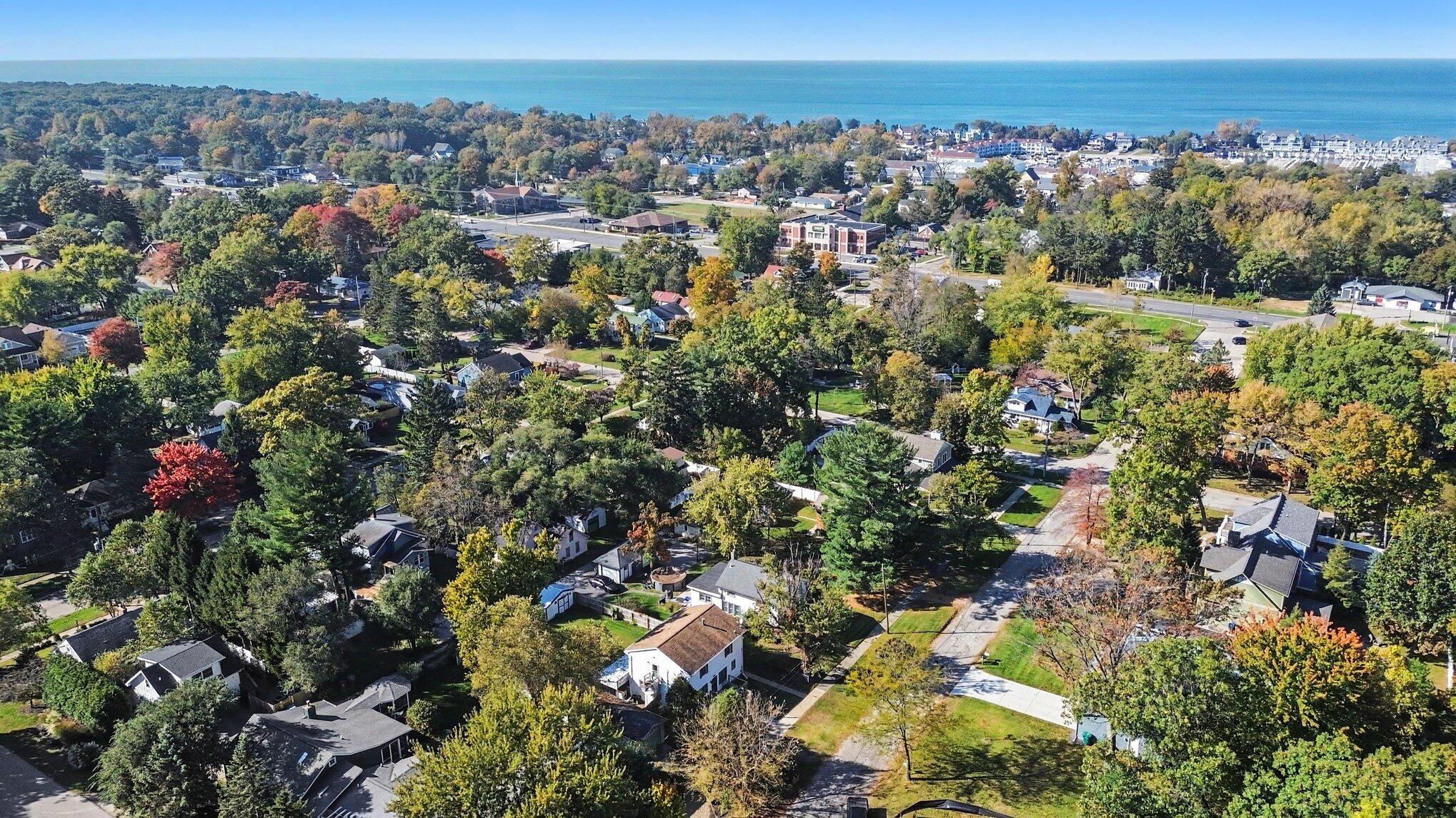 124 S Mayhew Street New Buffalo MI 49117