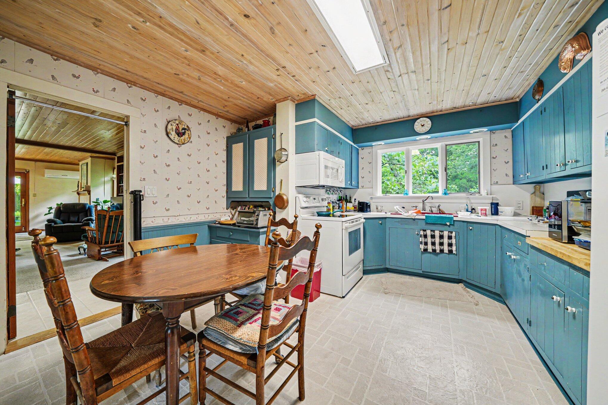 5497 Wilson Street Coloma MI 49038