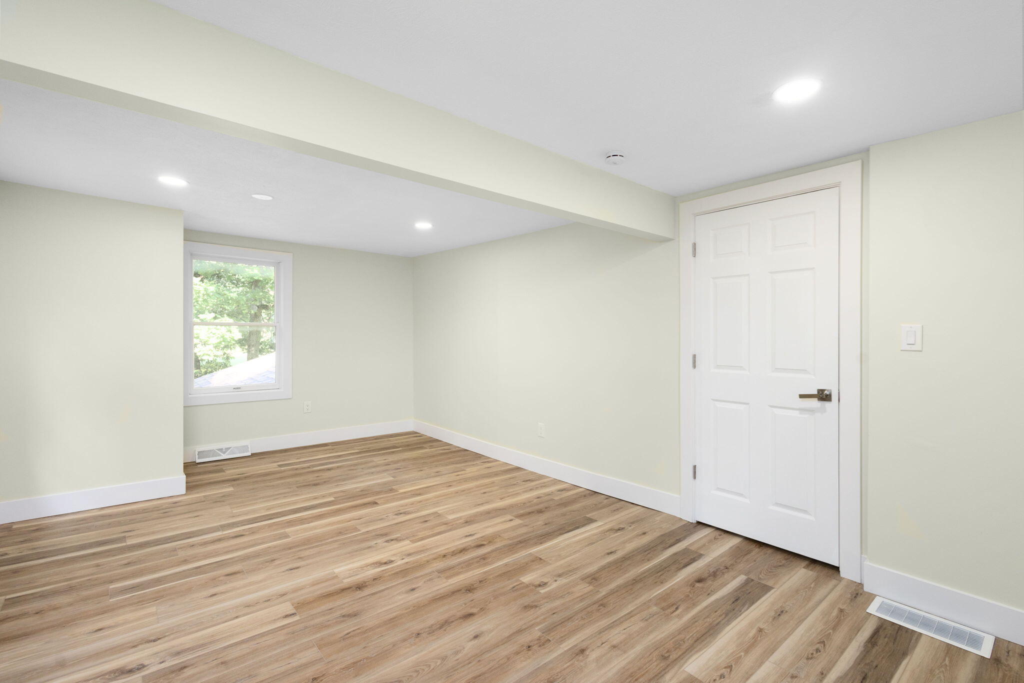 25590 Redfield Street Edwardsburg MI 49112