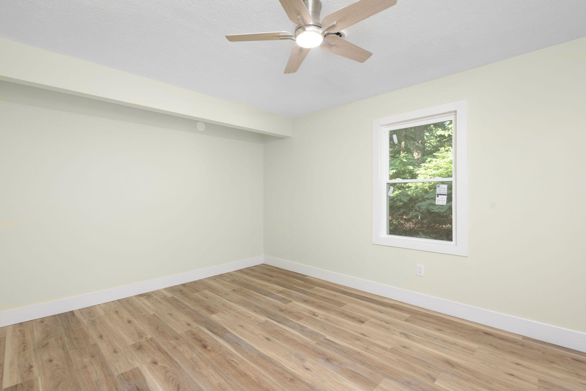 25590 Redfield Street Edwardsburg MI 49112