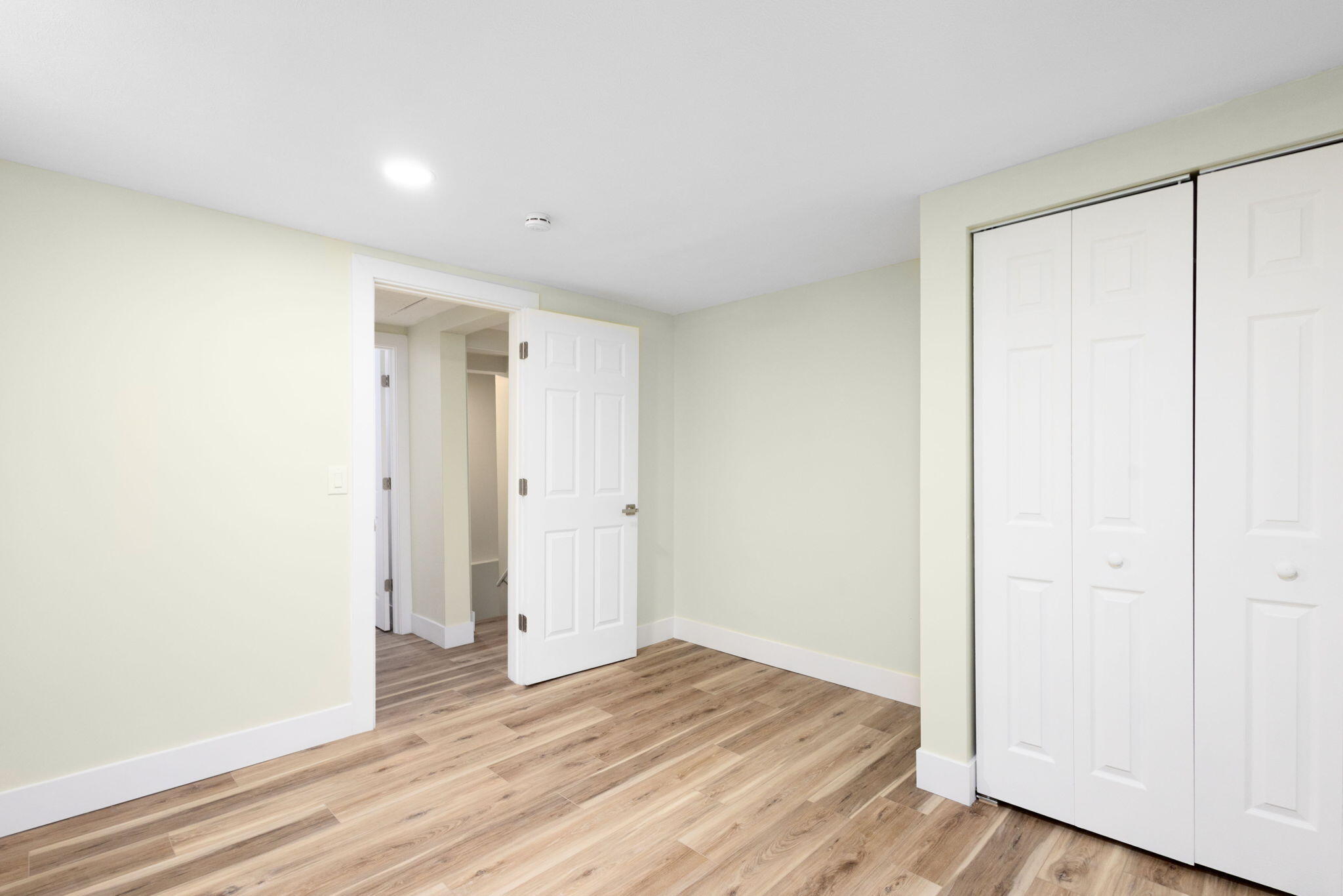 25590 Redfield Street Edwardsburg MI 49112