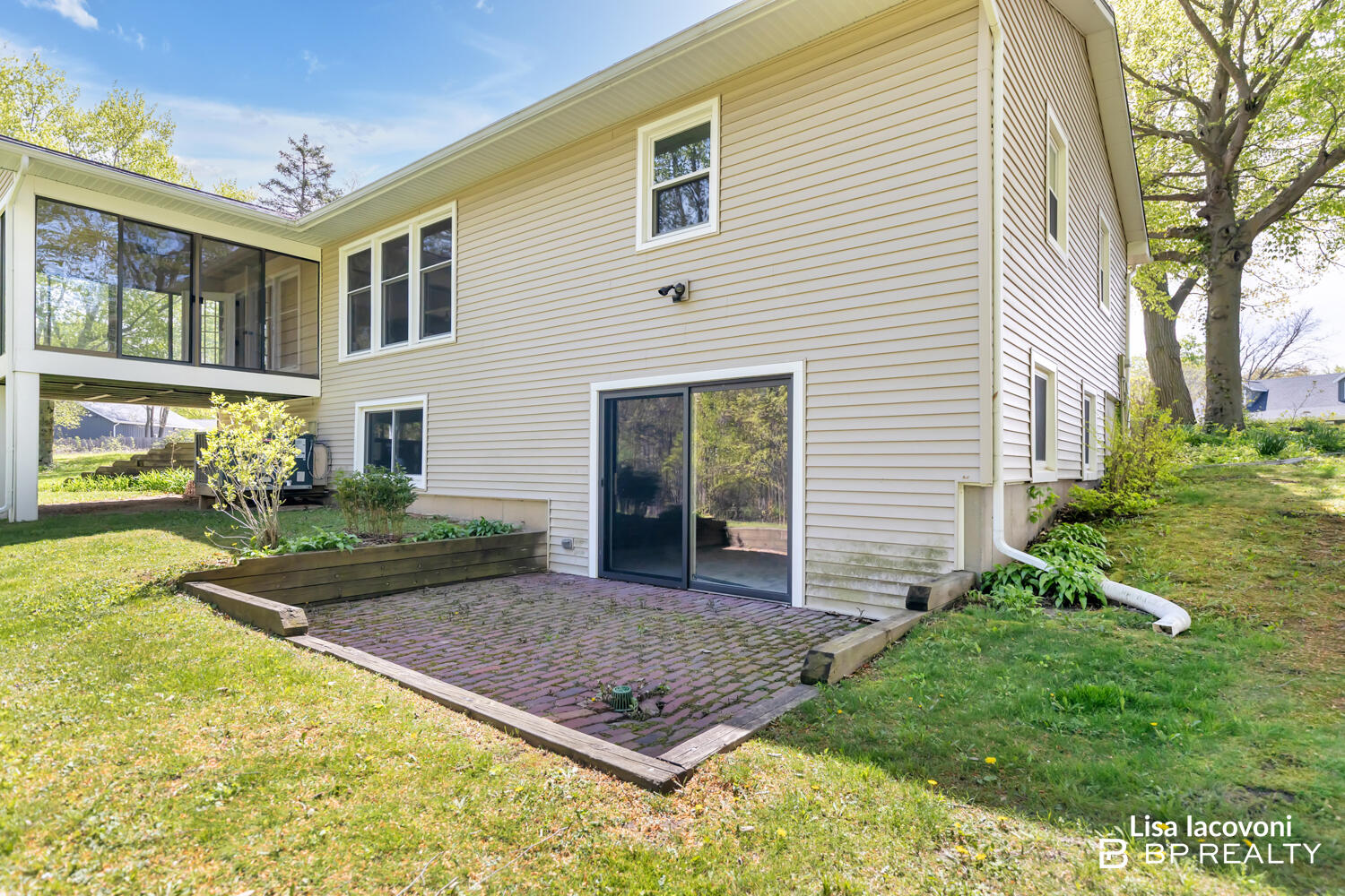 4125 Imperial Drive NW Grand Rapids MI 49534