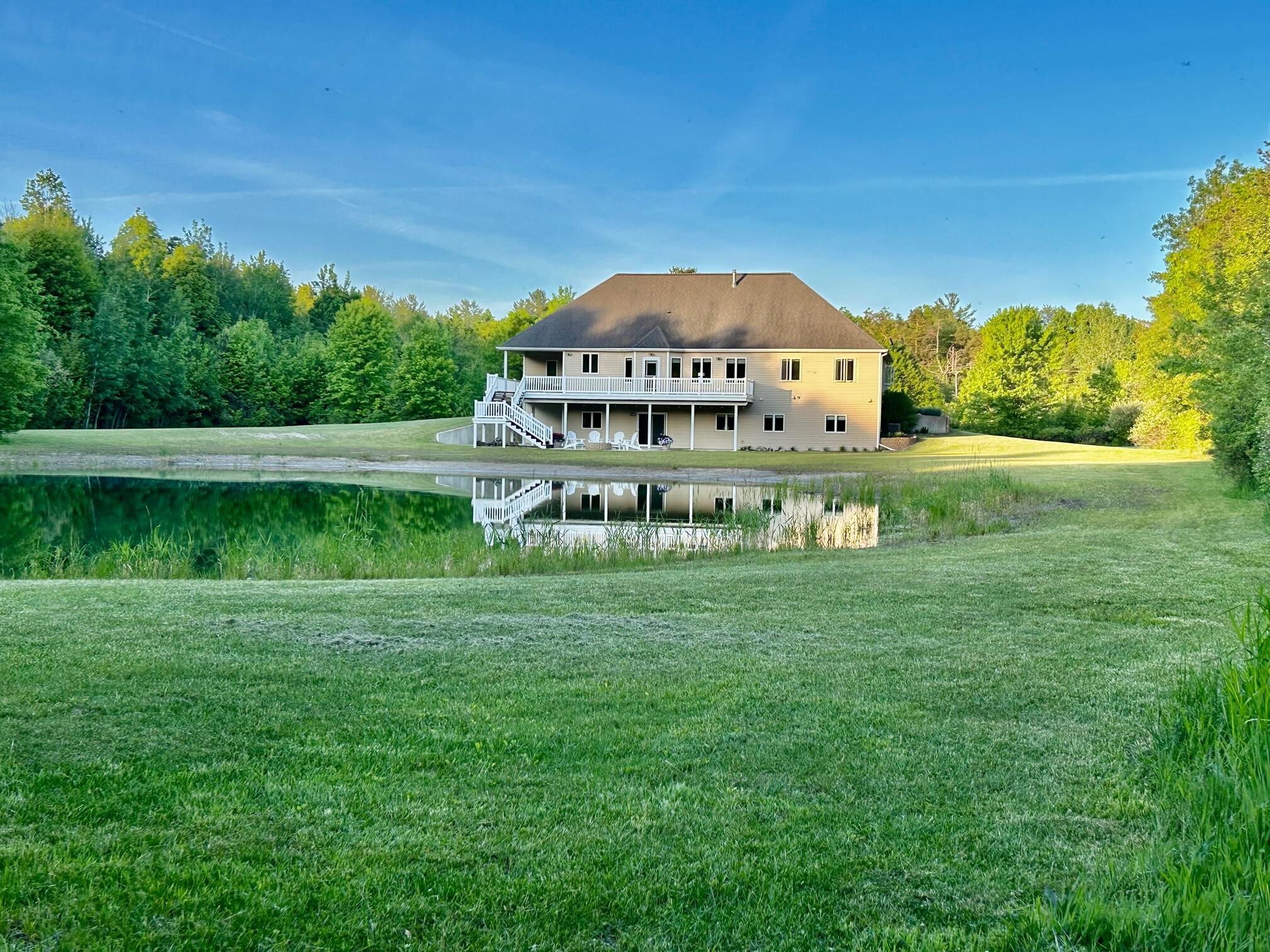 1084 38th Street Allegan MI 49010