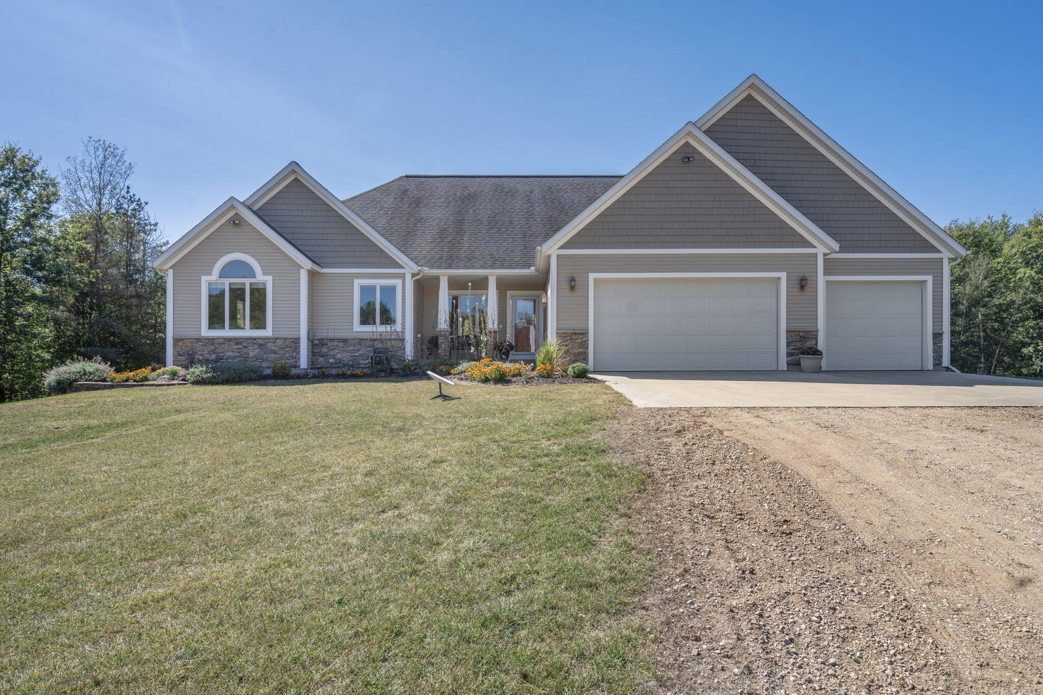 1084 38th Street Allegan MI 49010