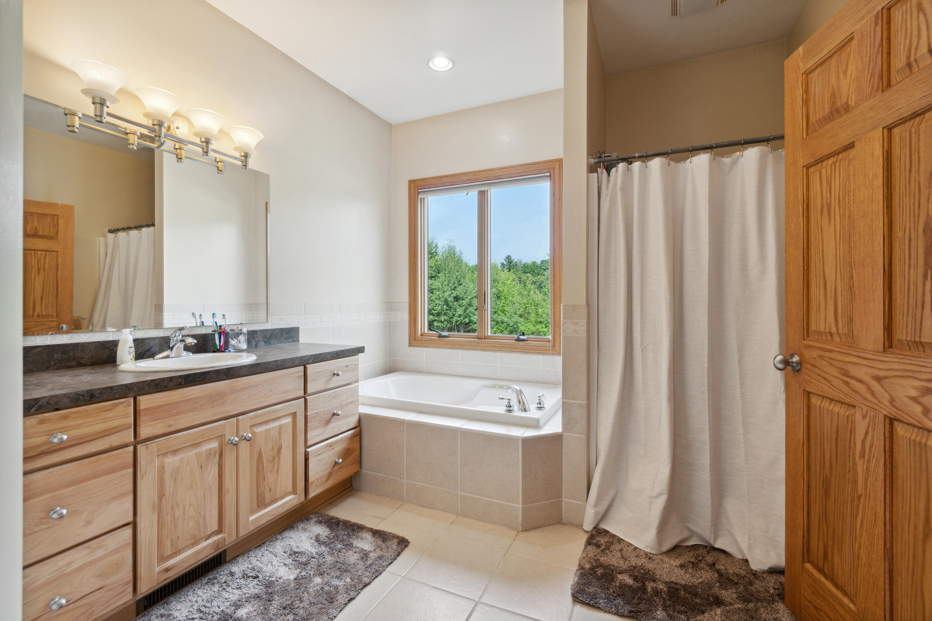 1084 38th Street Allegan MI 49010