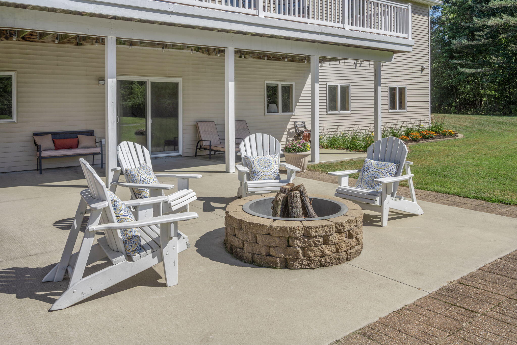 1084 38th Street Allegan MI 49010