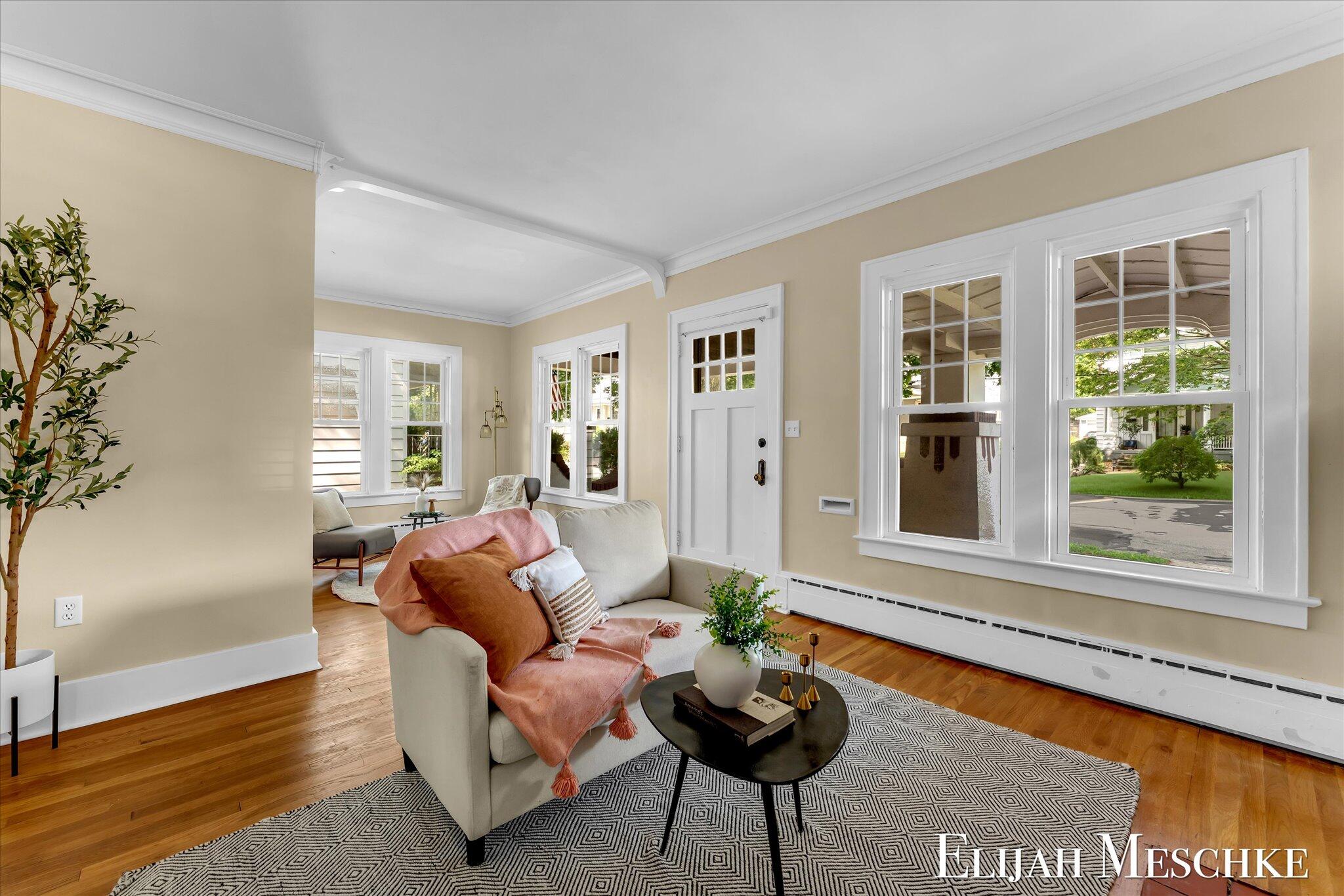 307 Scott Avenue NW Grand Rapids MI 49504