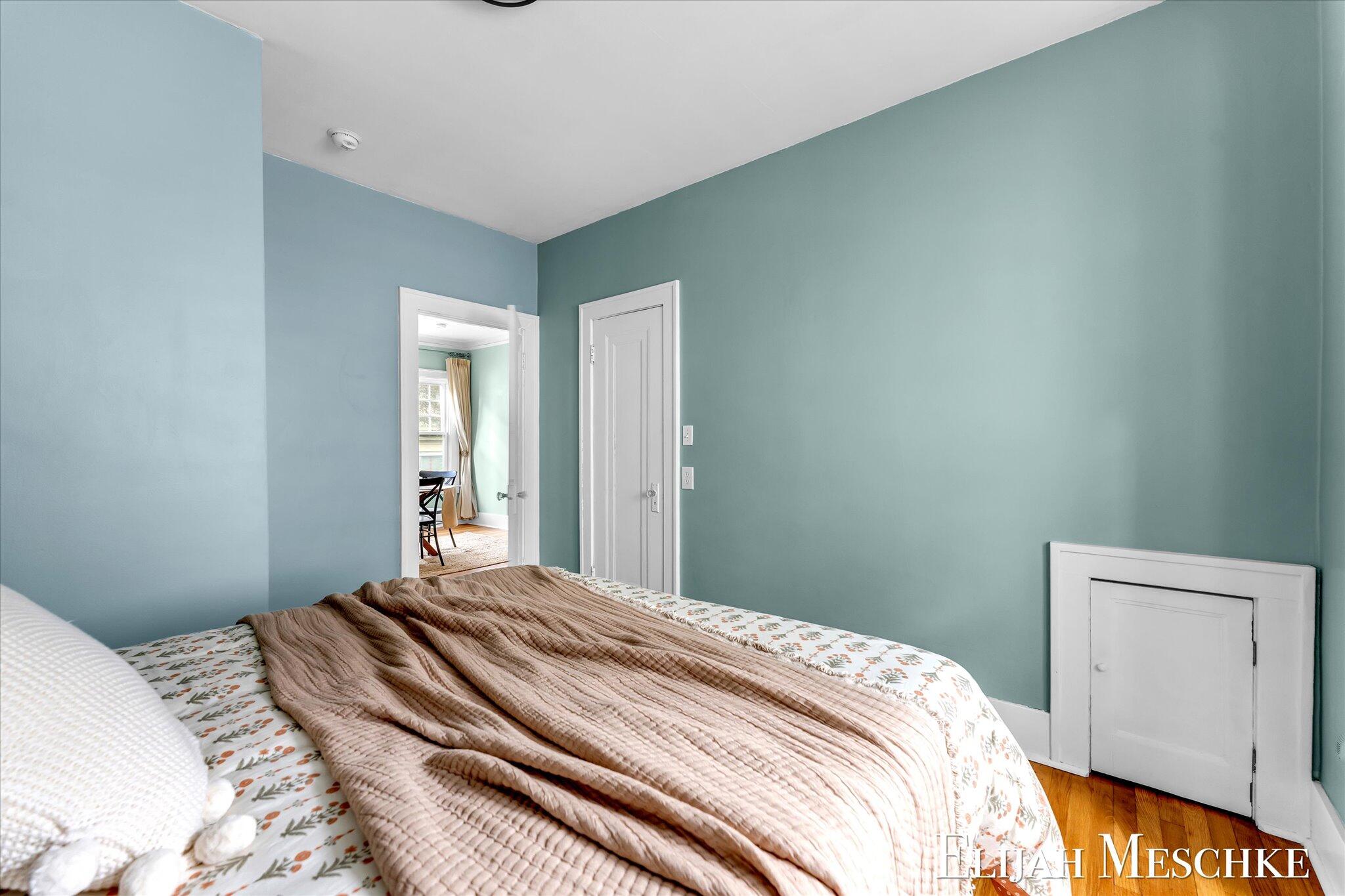 307 Scott Avenue NW Grand Rapids MI 49504