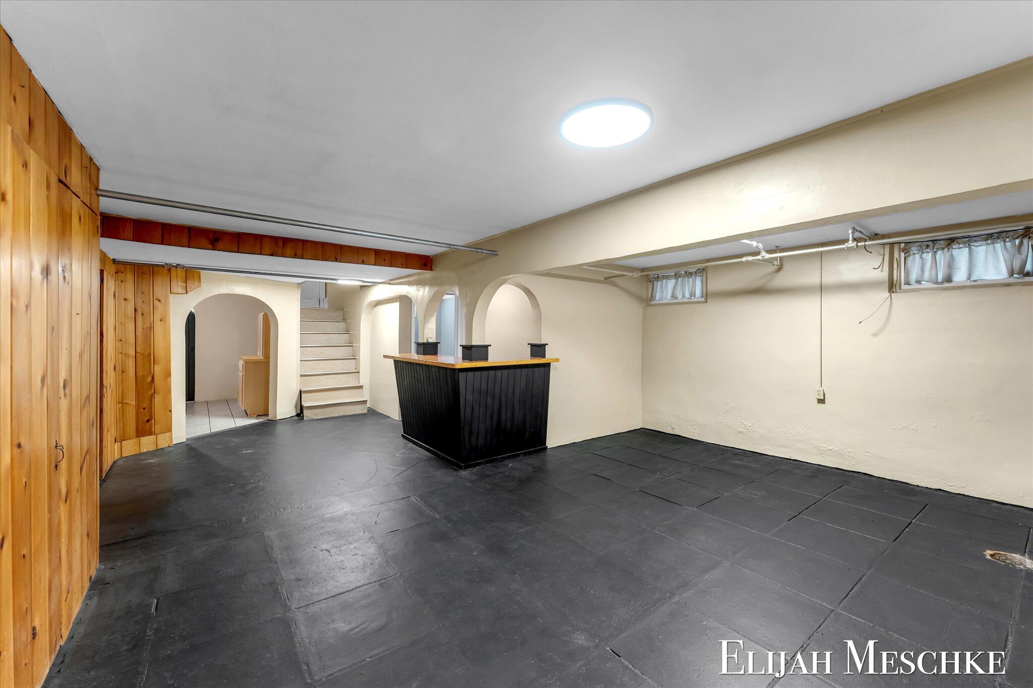 307 Scott Avenue NW Grand Rapids MI 49504