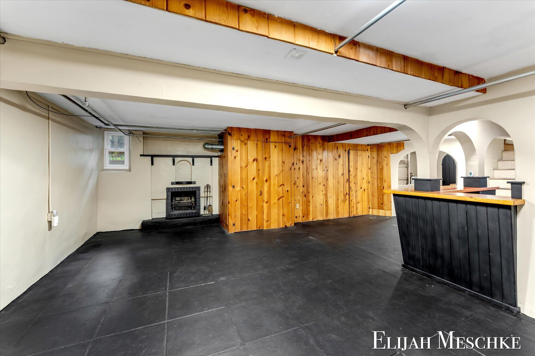 307 Scott Avenue NW Grand Rapids MI 49504