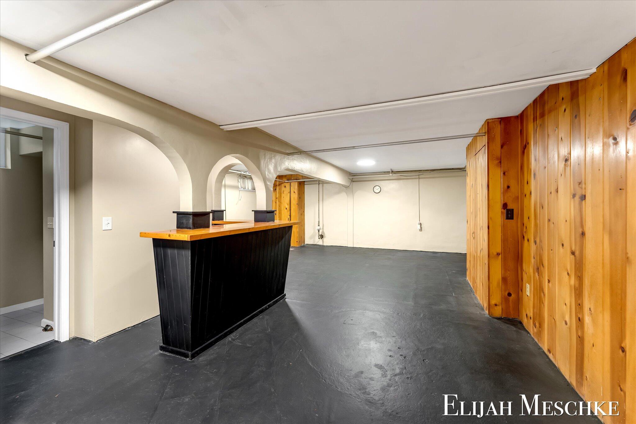 307 Scott Avenue NW Grand Rapids MI 49504