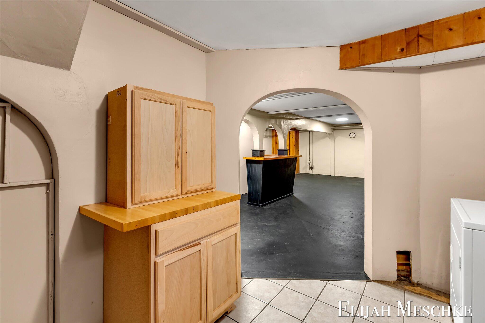 307 Scott Avenue NW Grand Rapids MI 49504