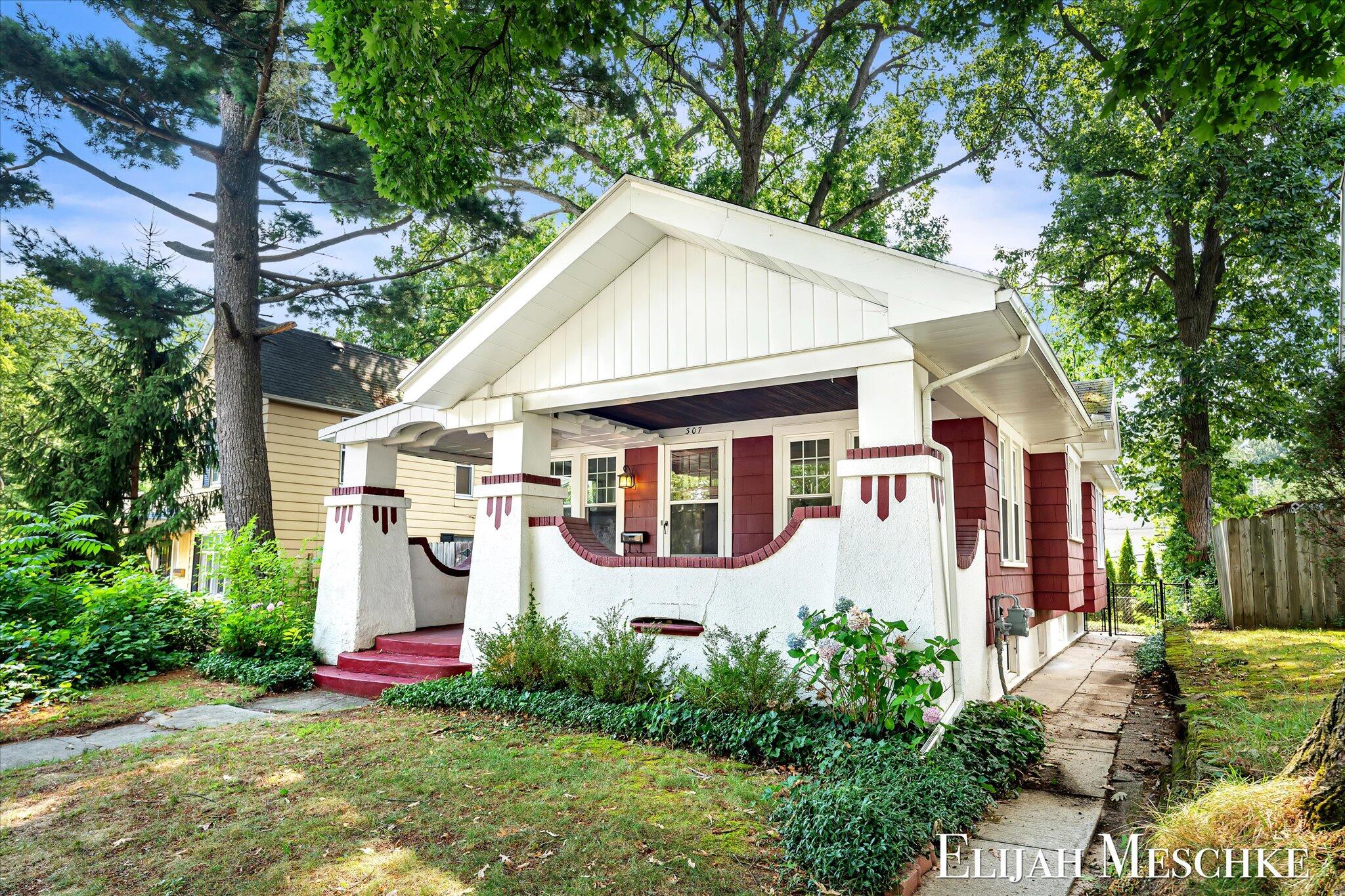 307 Scott Avenue NW Grand Rapids MI 49504