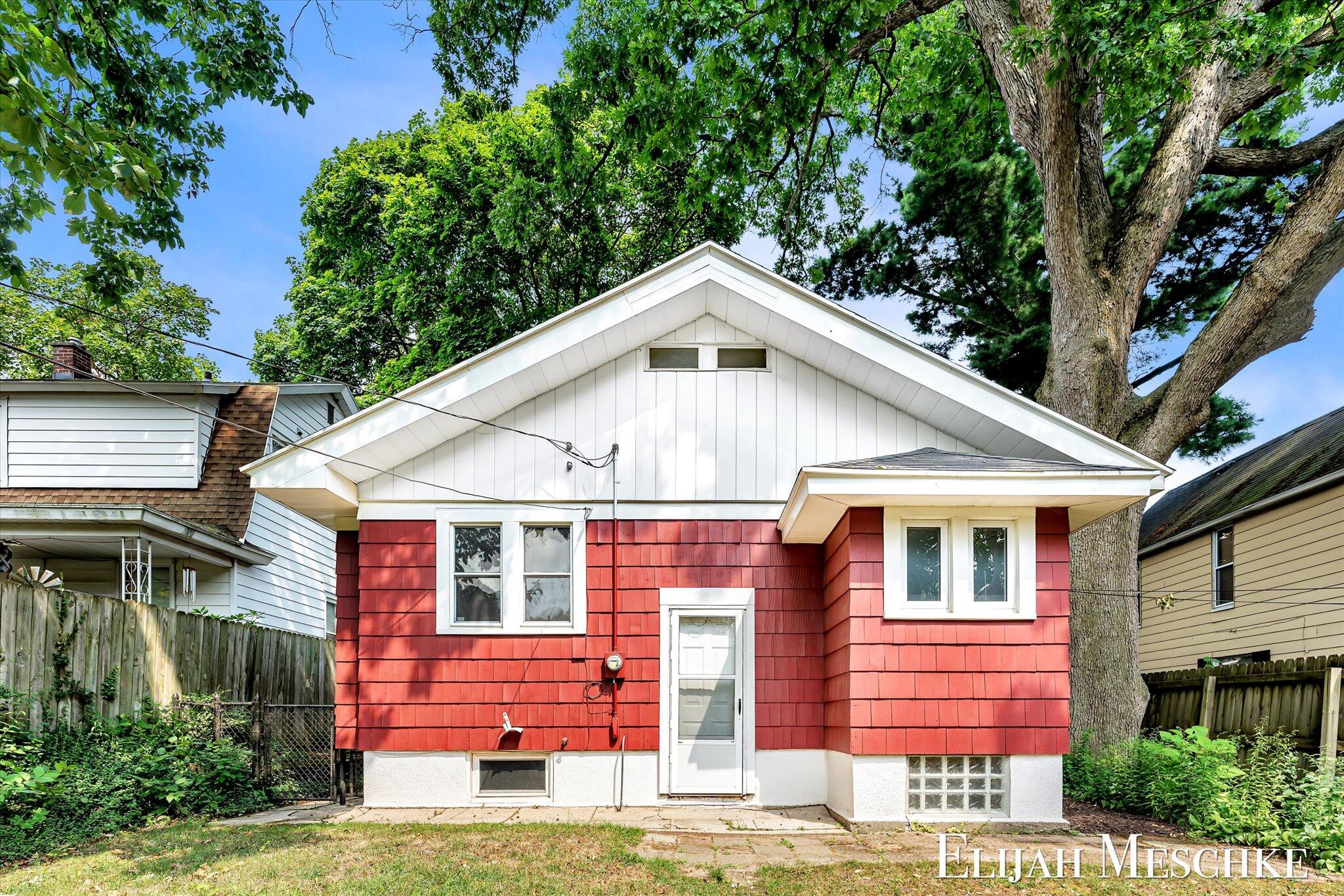 307 Scott Avenue NW Grand Rapids MI 49504