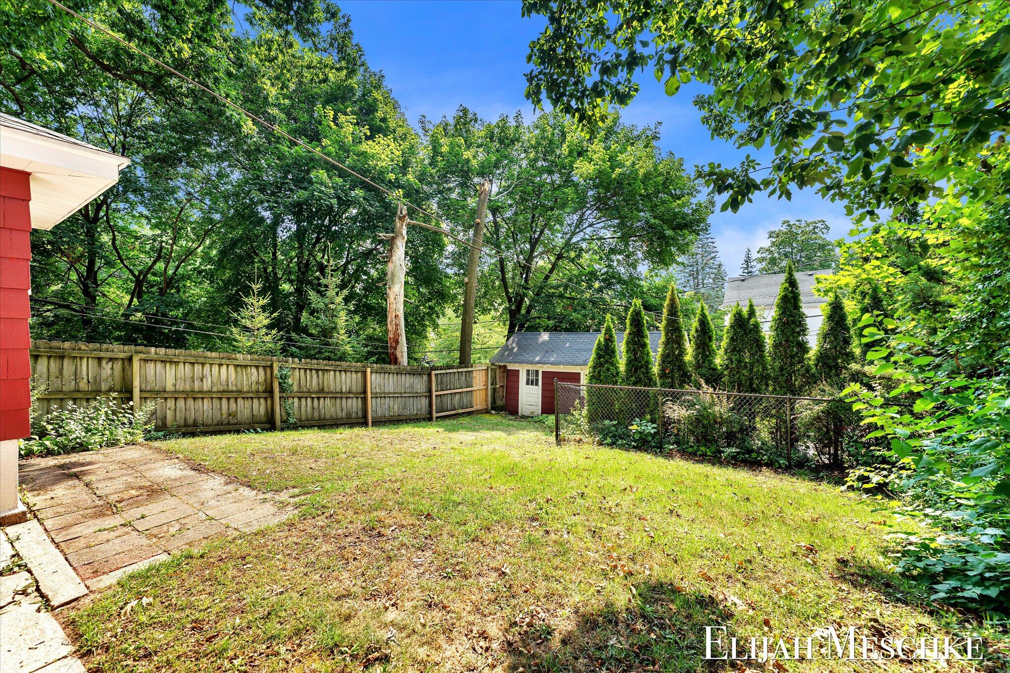 307 Scott Avenue NW Grand Rapids MI 49504