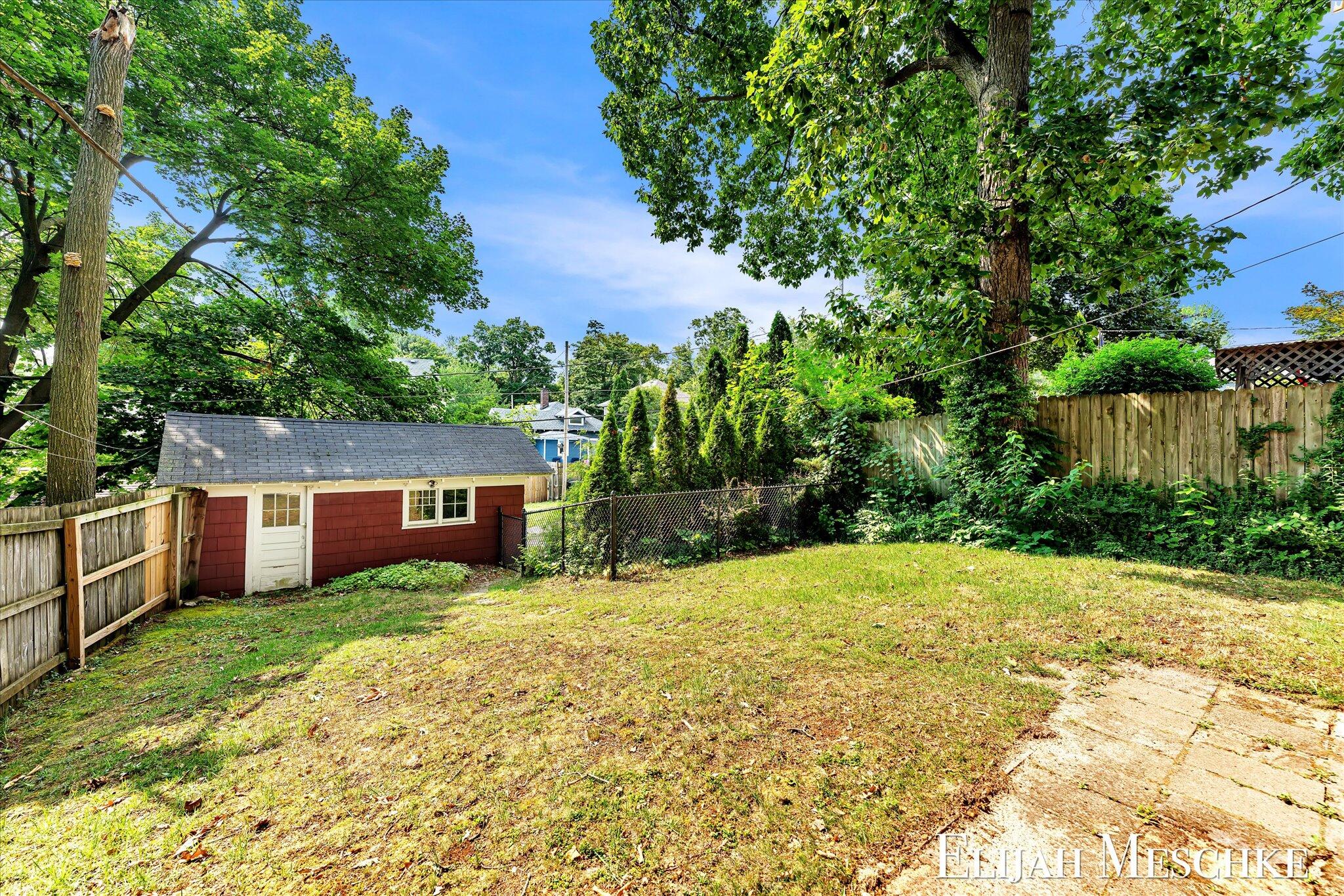 307 Scott Avenue NW Grand Rapids MI 49504