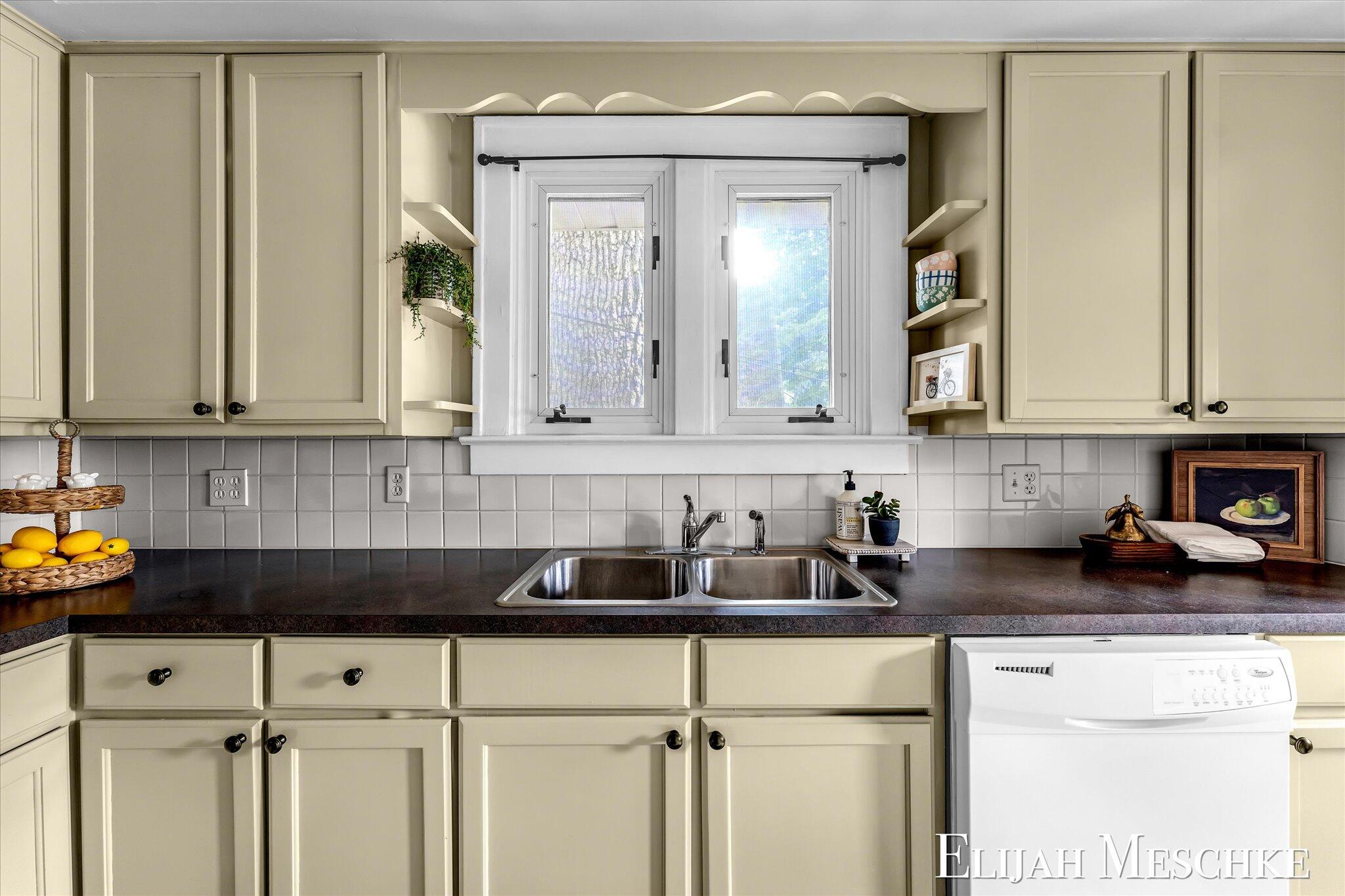 307 Scott Avenue NW Grand Rapids MI 49504