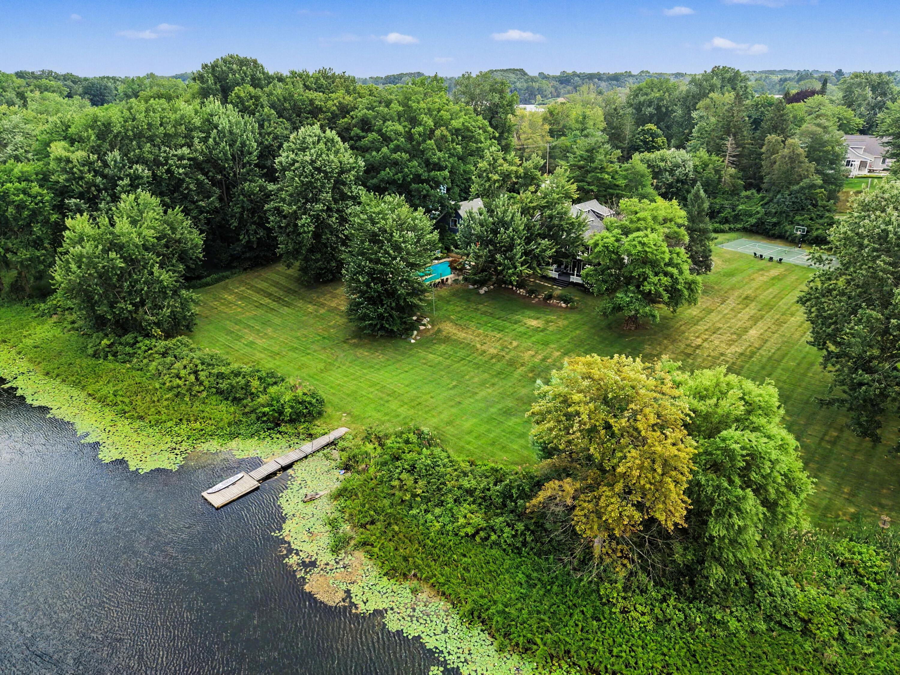 3580 Michigan Street NE Grand Rapids MI 49525