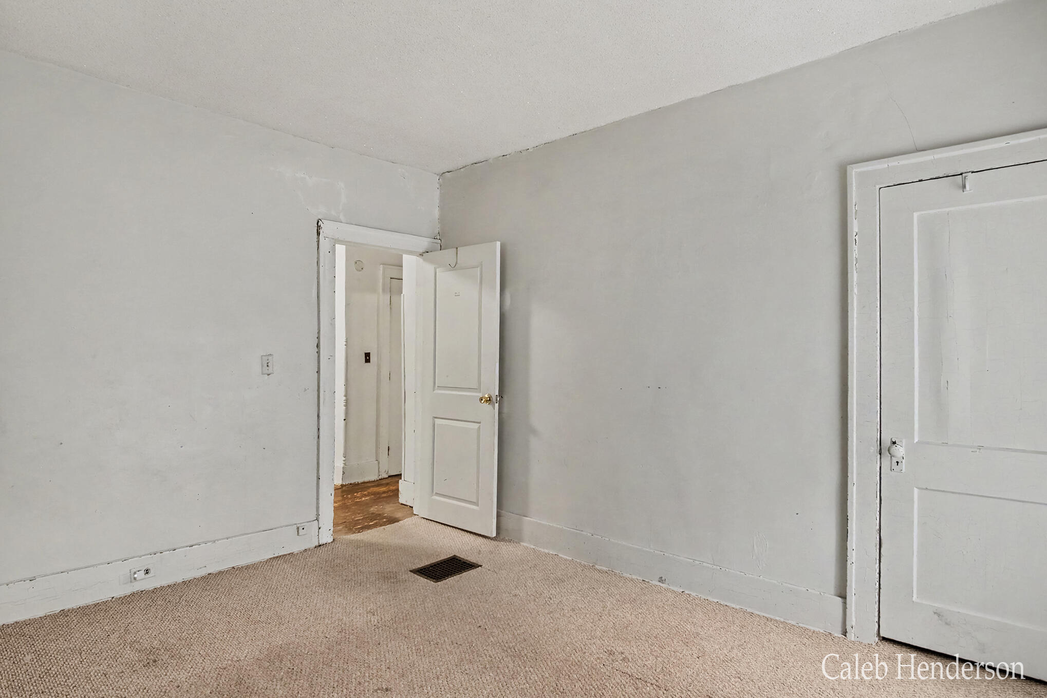 1632 5th Street Muskegon MI 49441