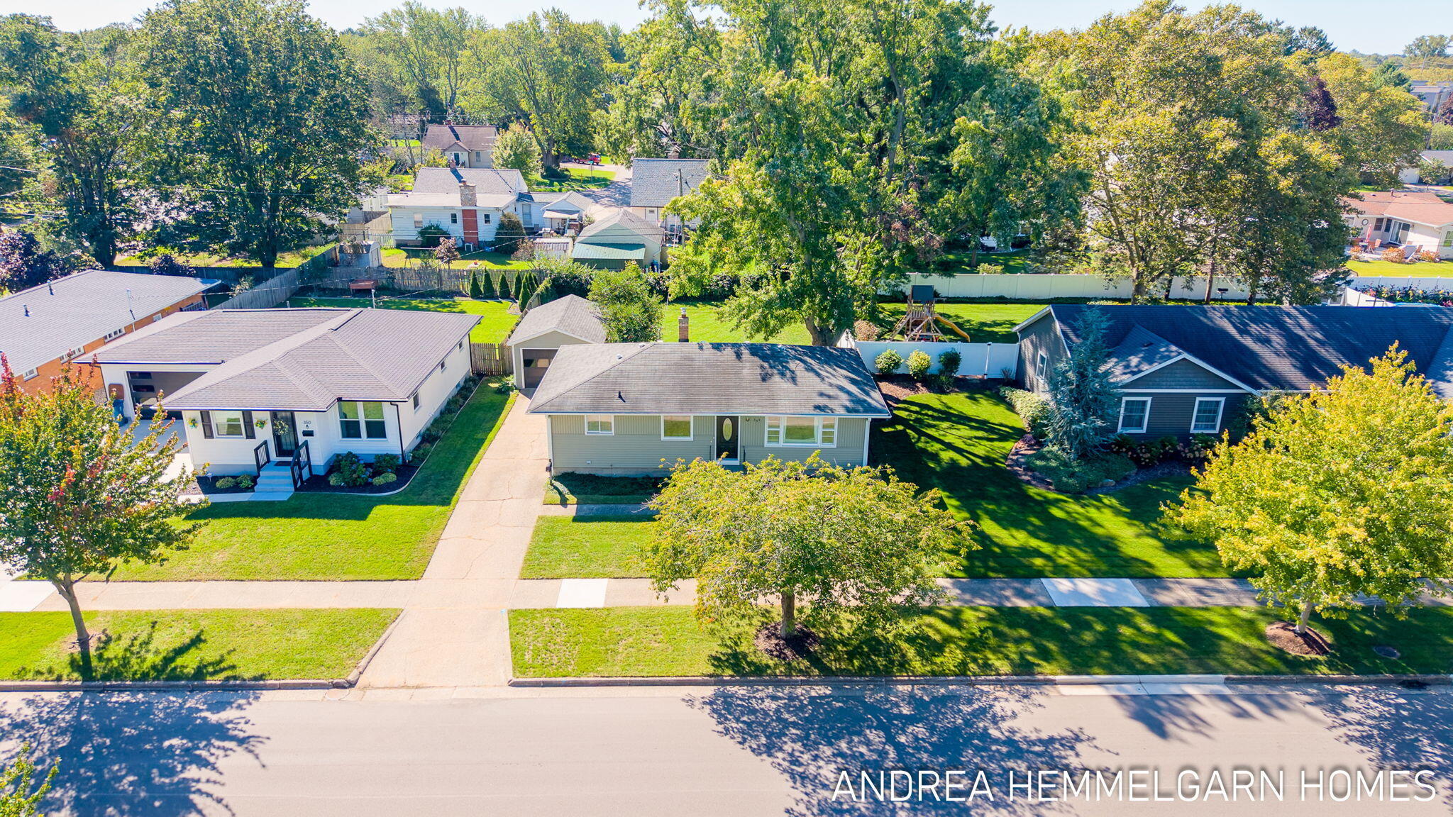 354 W 31st Street Holland MI 49423