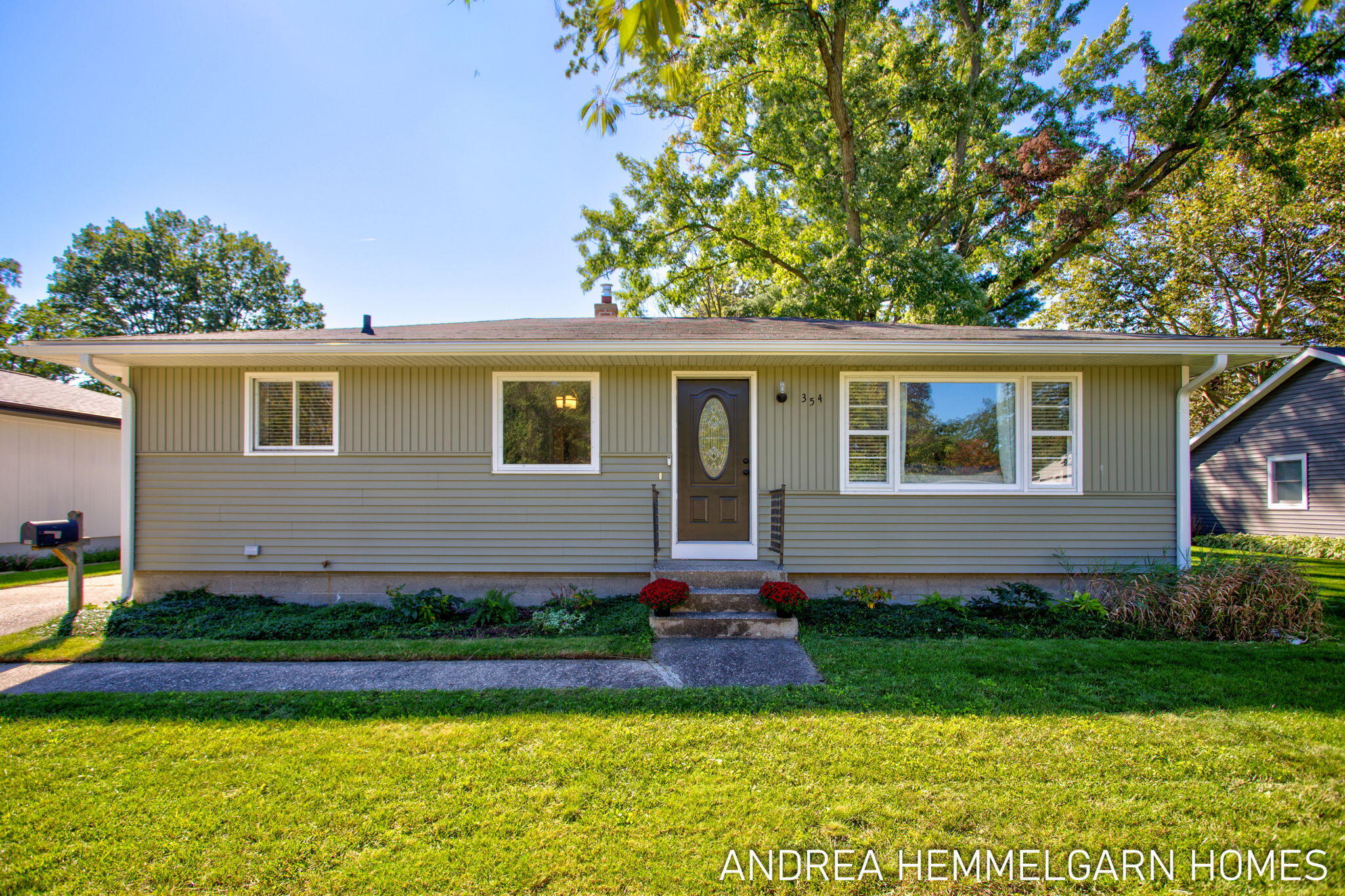 354 W 31st Street Holland MI 49423