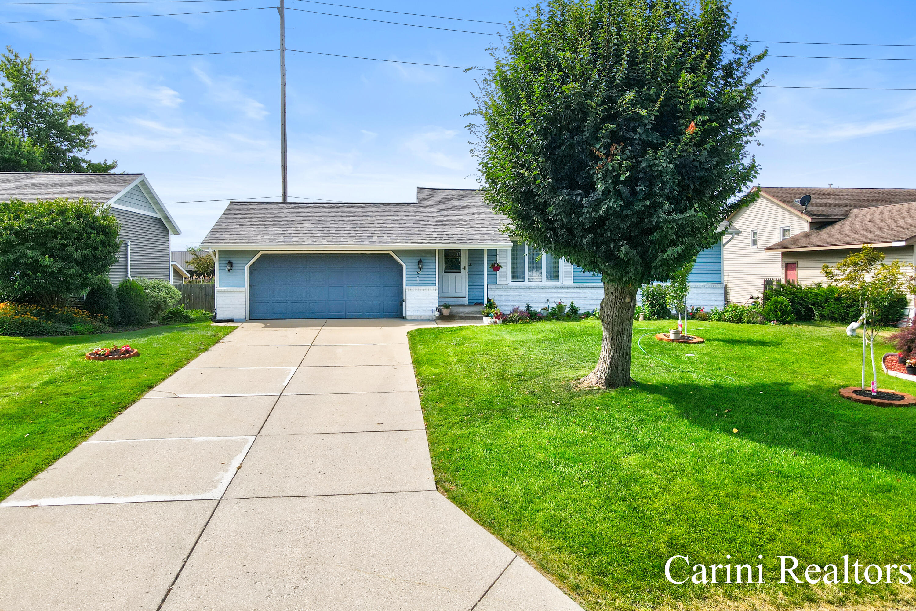 11154 Summer Drive Zeeland MI 49464