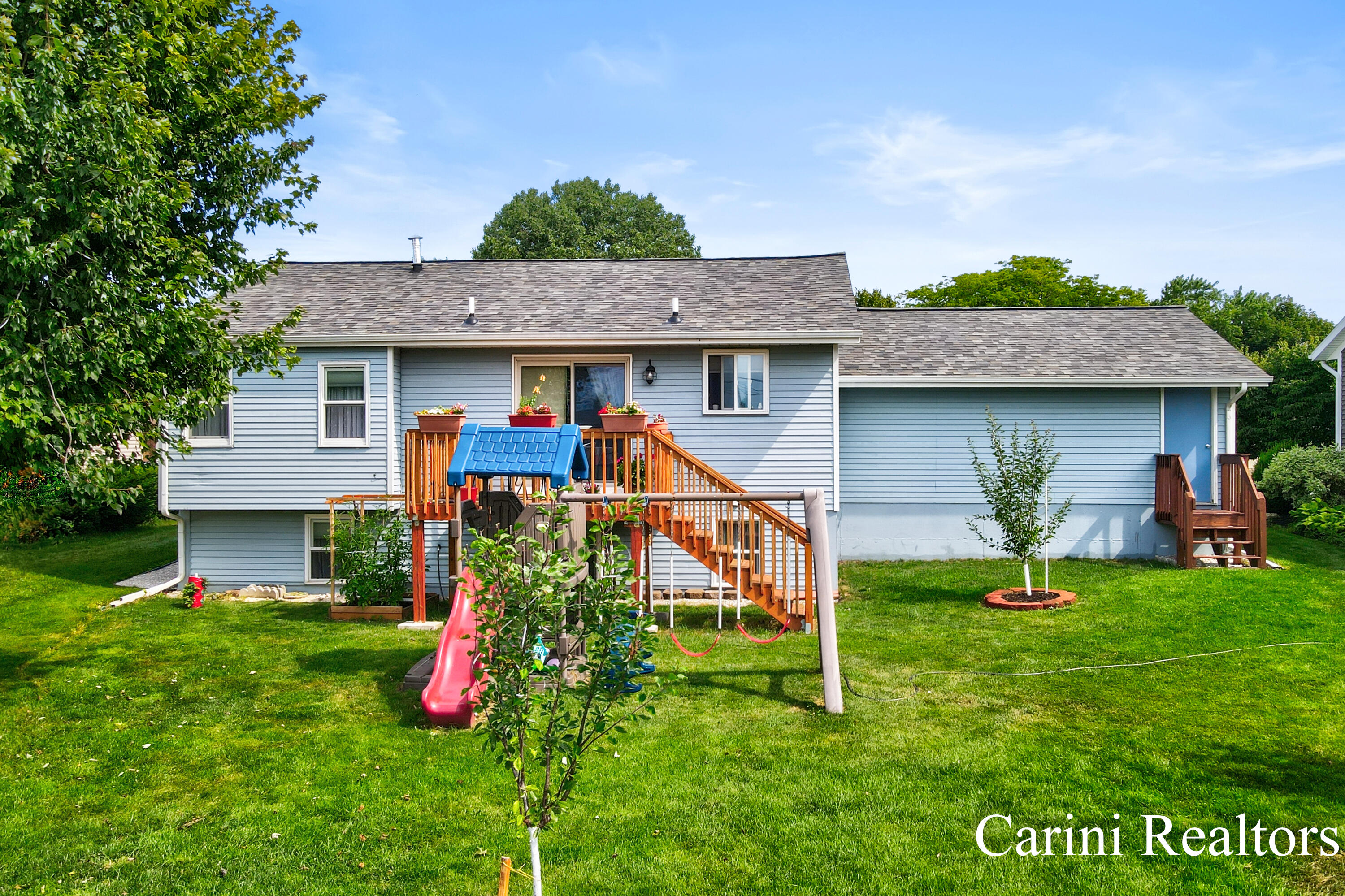 11154 Summer Drive Zeeland MI 49464
