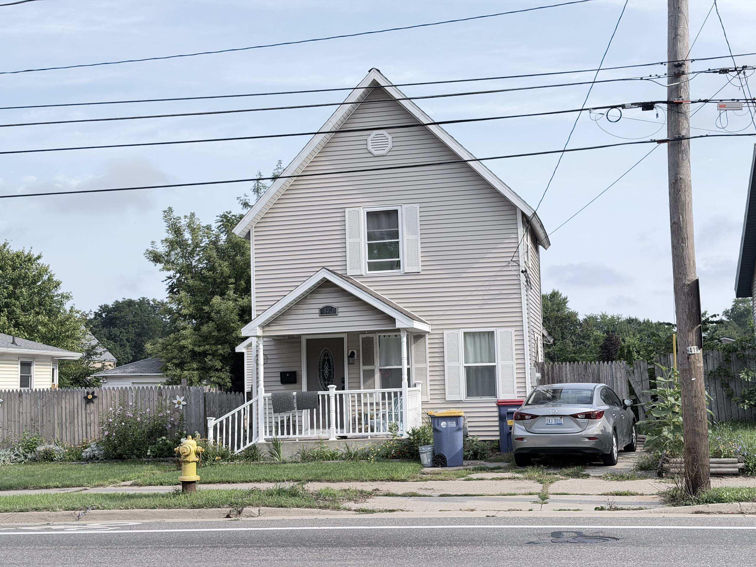 637 Leonard Street NE Grand Rapids MI 49503