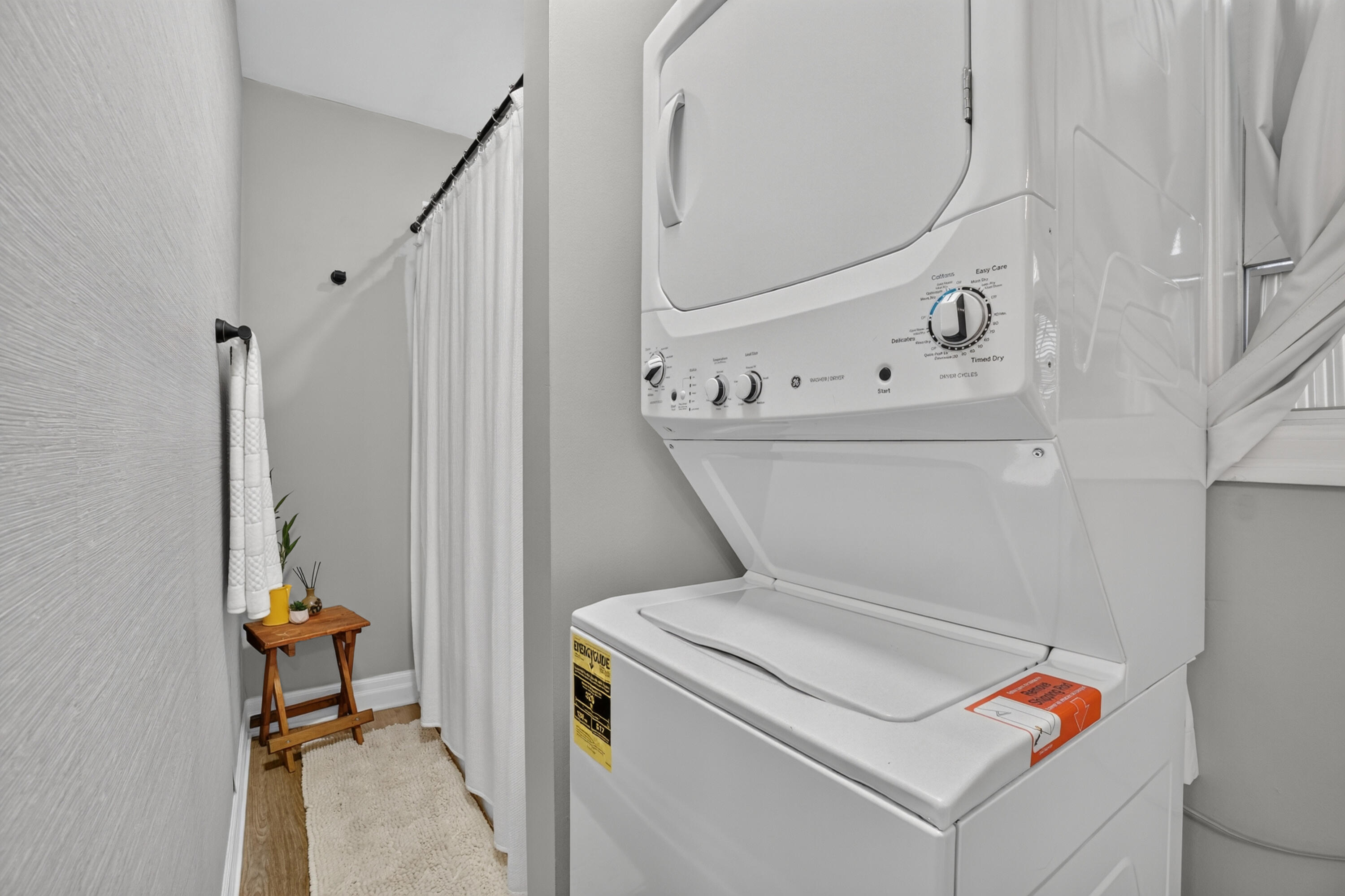 637 Leonard Street NE Grand Rapids MI 49503
