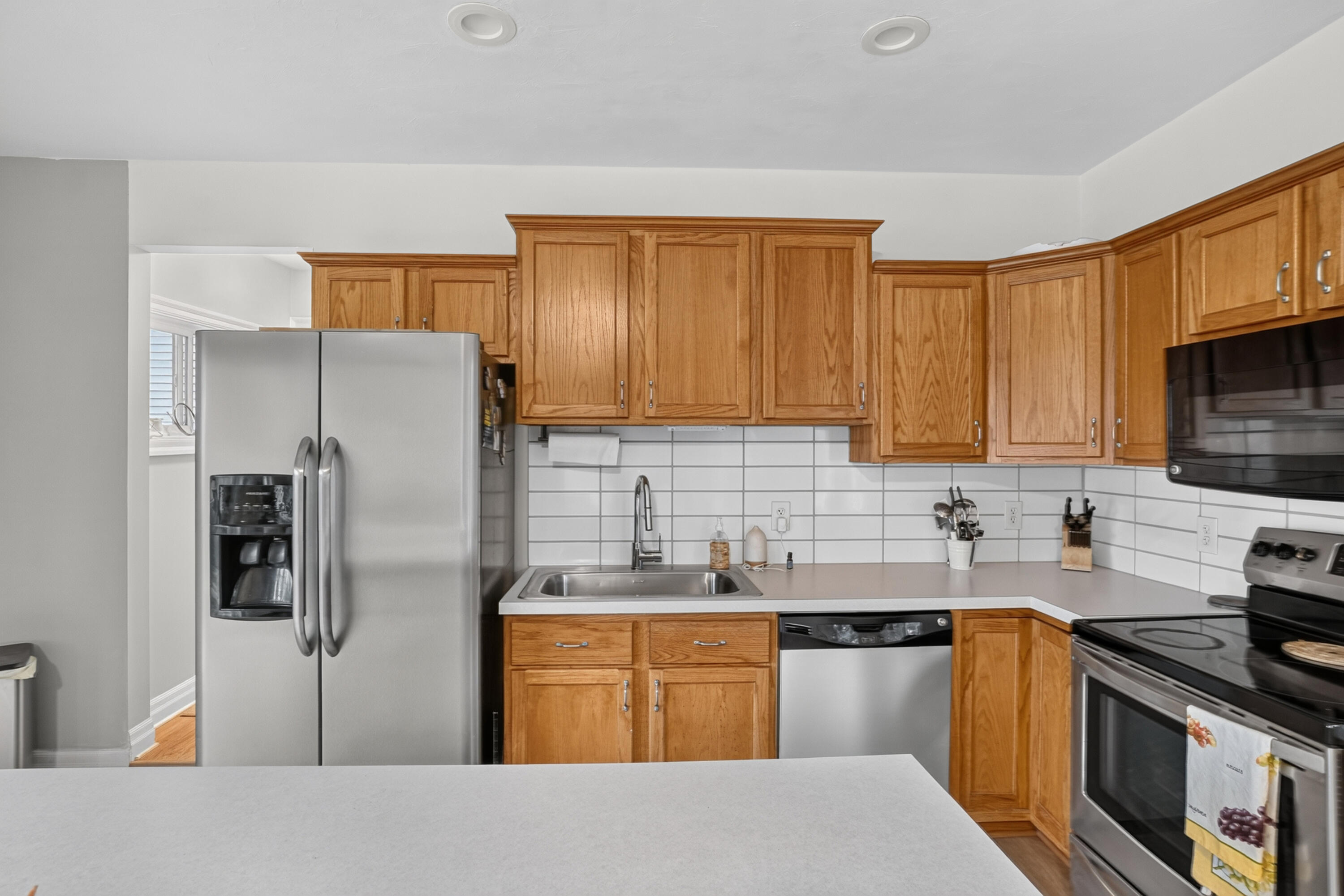 637 Leonard Street NE Grand Rapids MI 49503