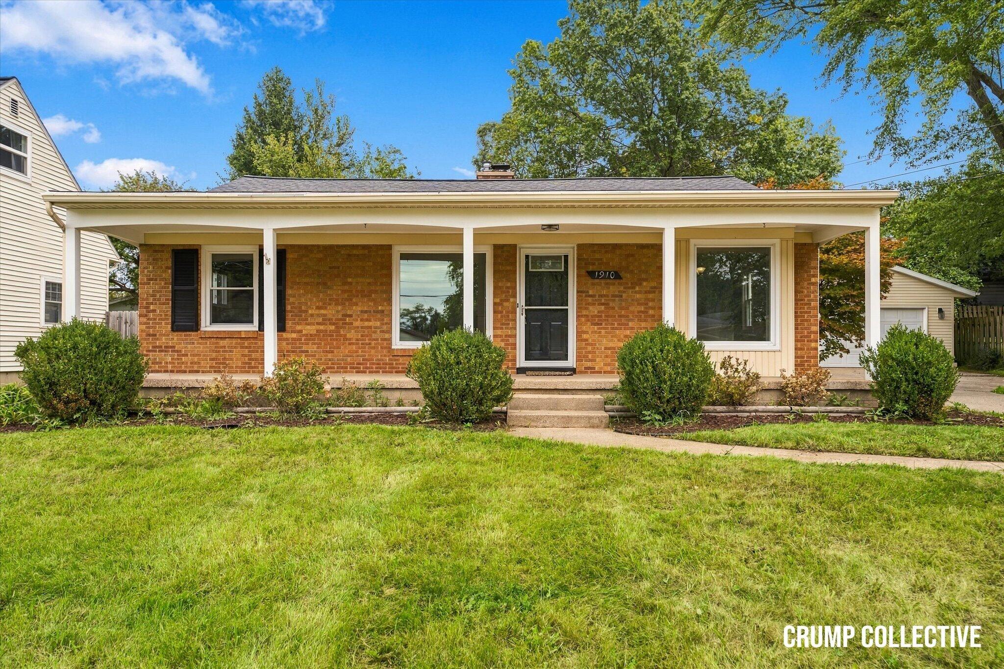 1910 Covington Drive SE Grand Rapids MI 49506