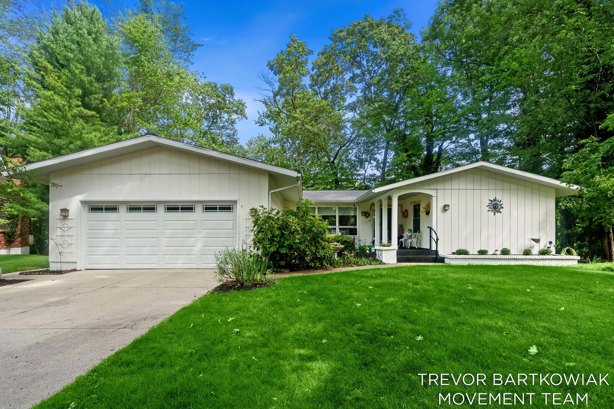 1292 Edinborough Drive Norton Shores MI 49441