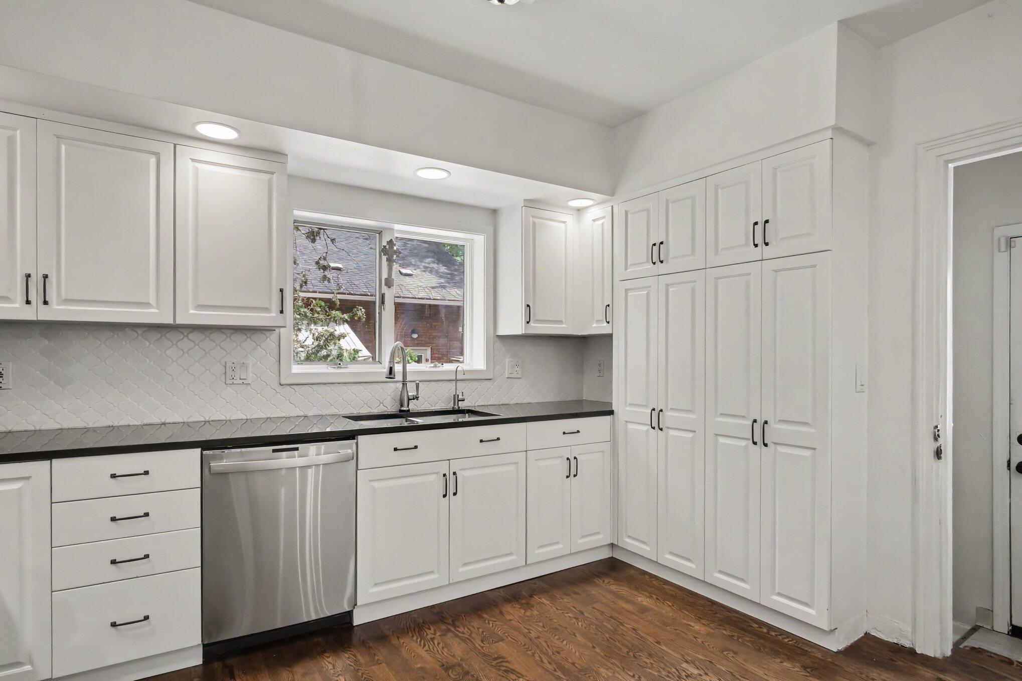 310 Aurora Street SE Grand Rapids MI 49507