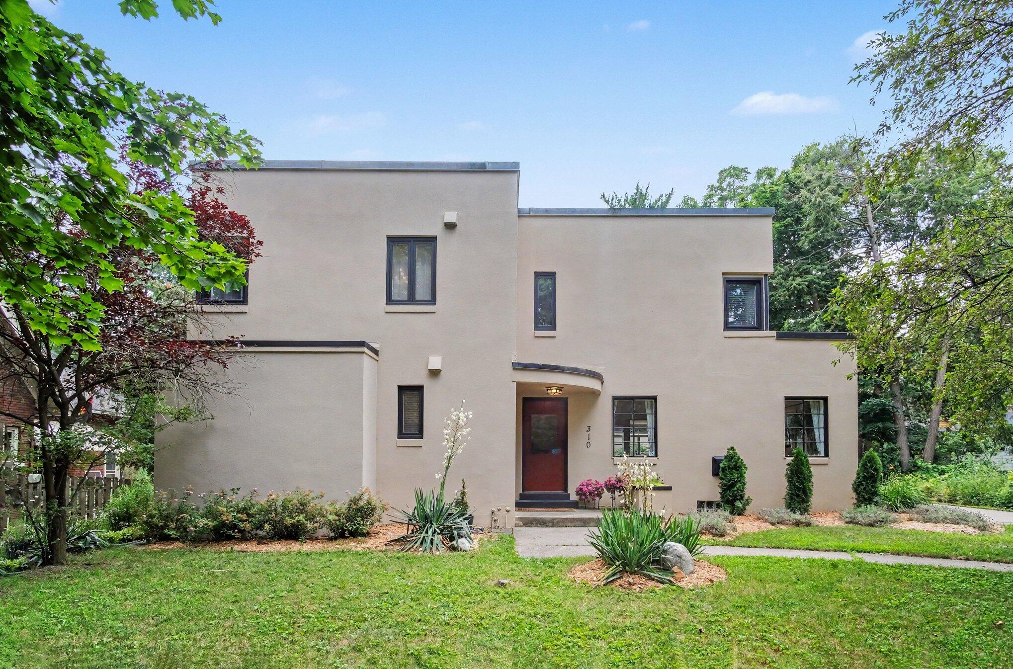 310 Aurora Street SE Grand Rapids MI 49507