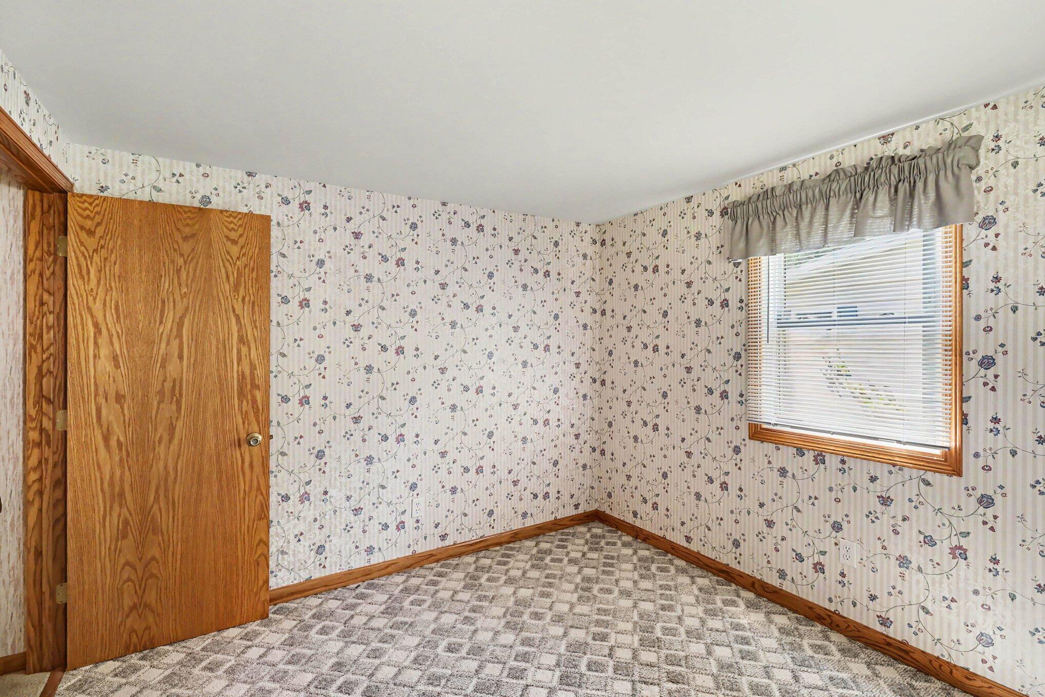 546 S Sherman Street Allegan MI 49010