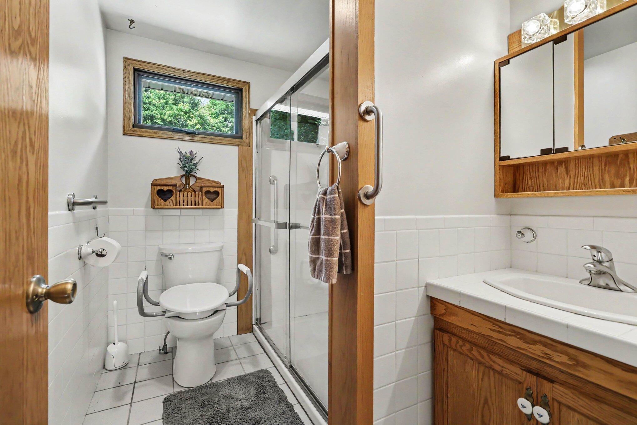 546 S Sherman Street Allegan MI 49010