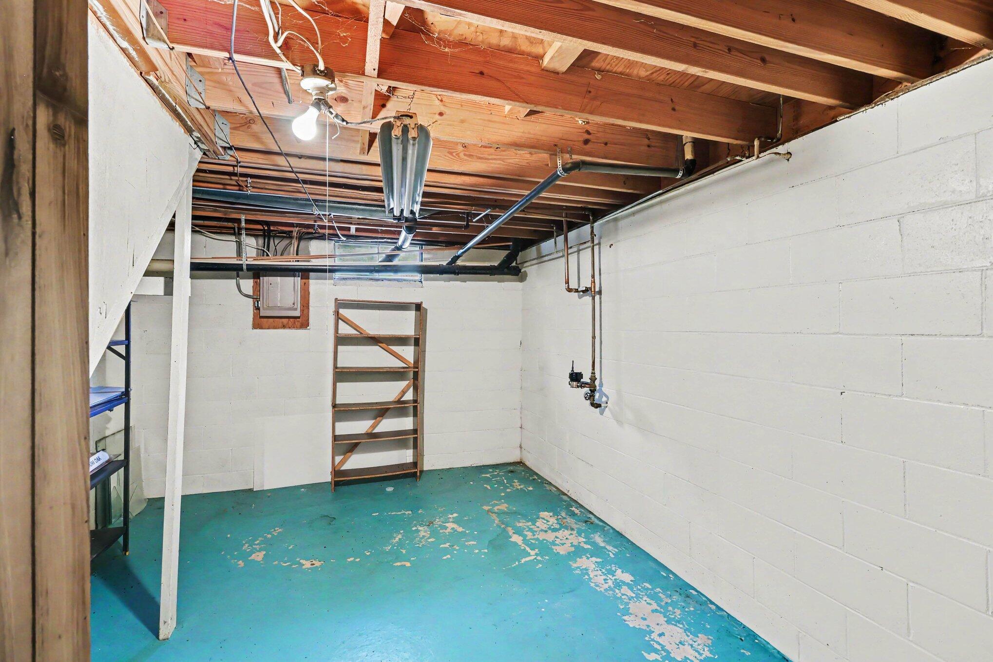 546 S Sherman Street Allegan MI 49010