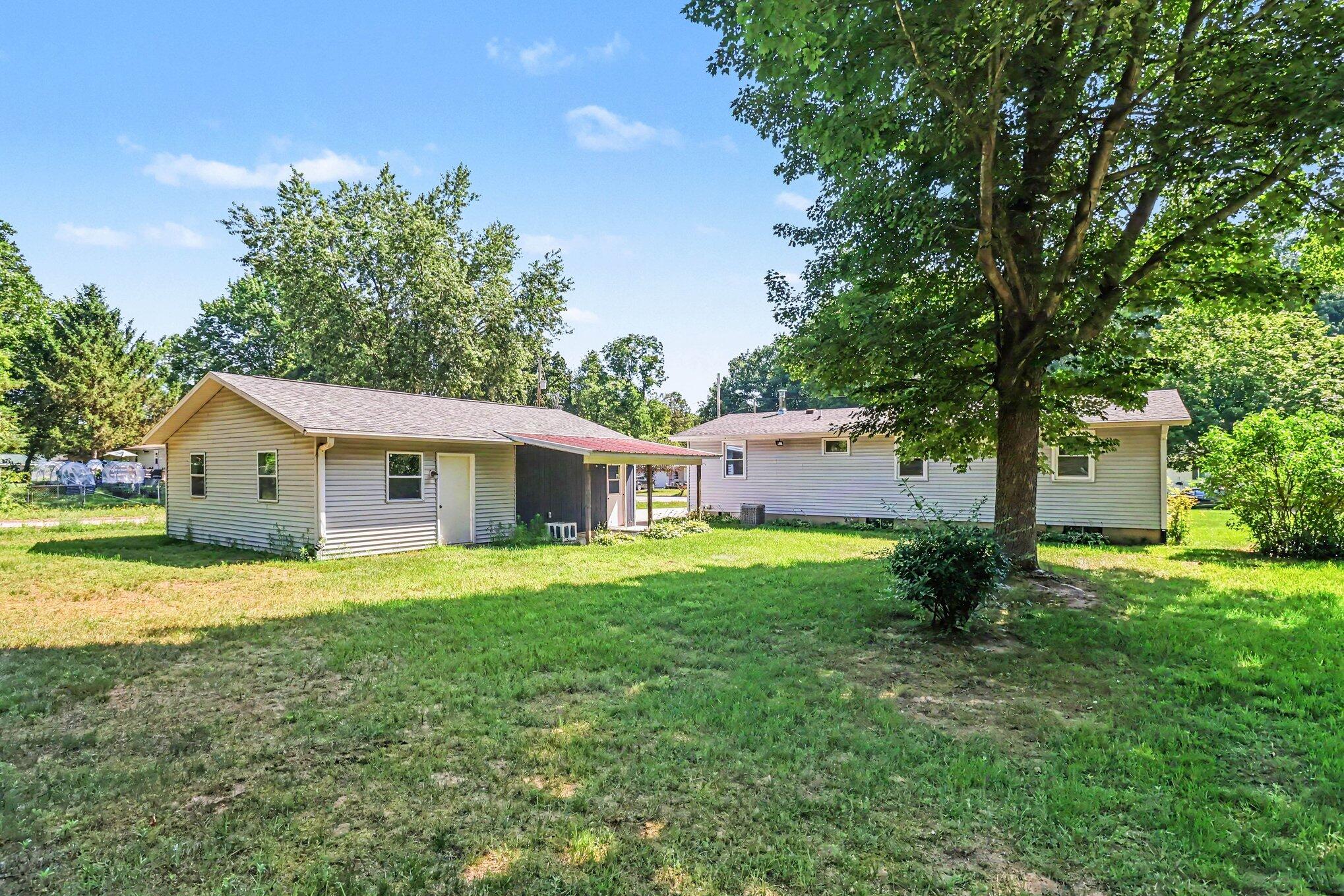 546 S Sherman Street Allegan MI 49010