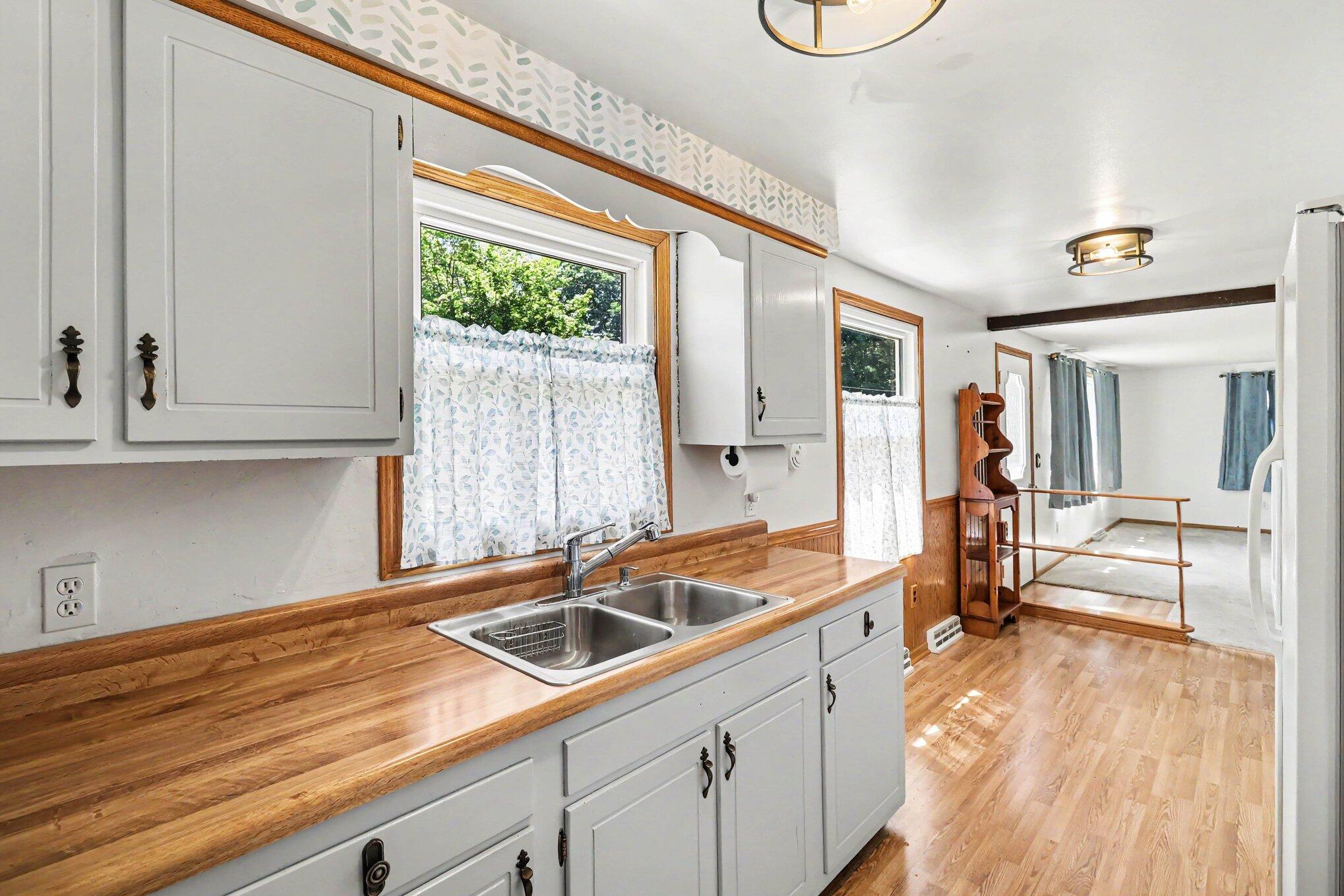 546 S Sherman Street Allegan MI 49010