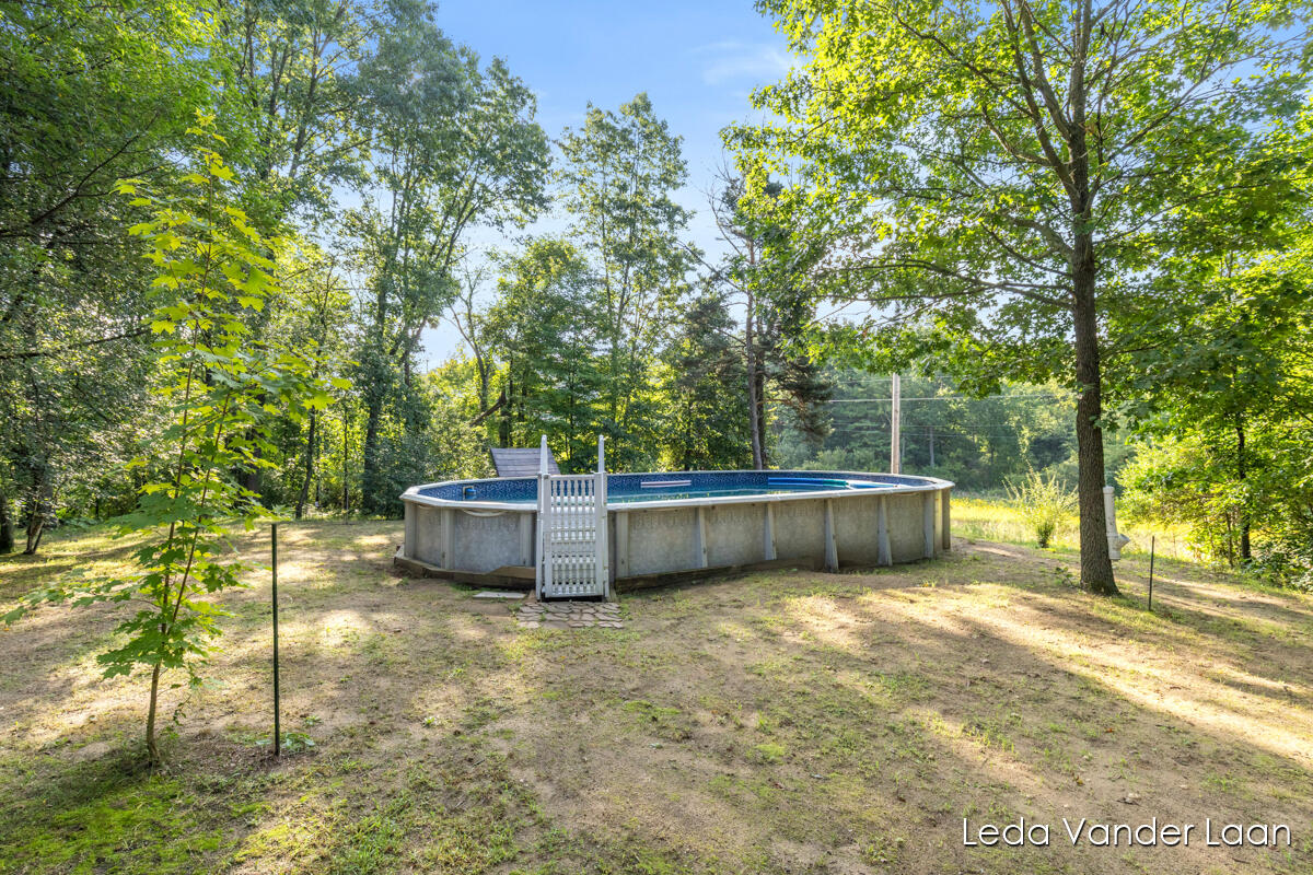 9520 Hidden Bluff Drive NE Rockford MI 49341