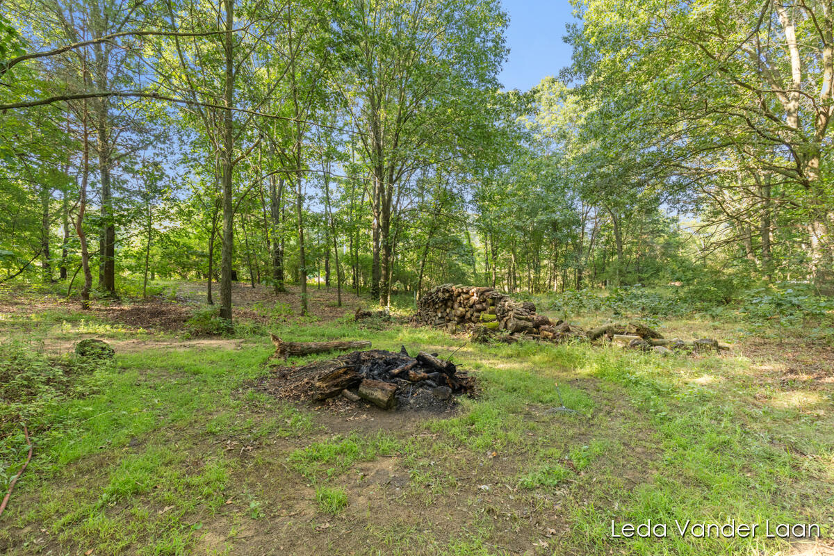 9520 Hidden Bluff Drive NE Rockford MI 49341