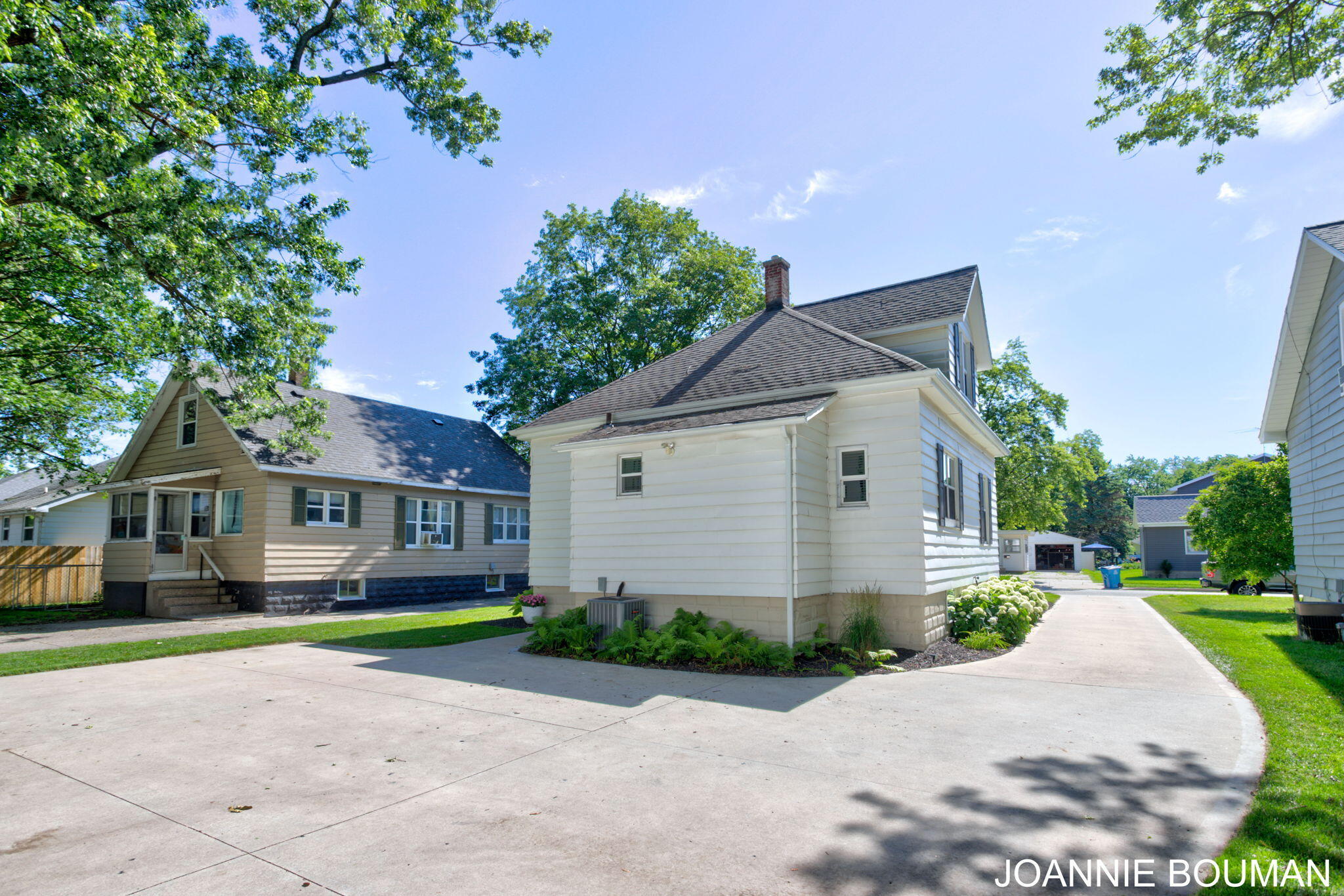 228 N Ottawa Street Zeeland MI 49464