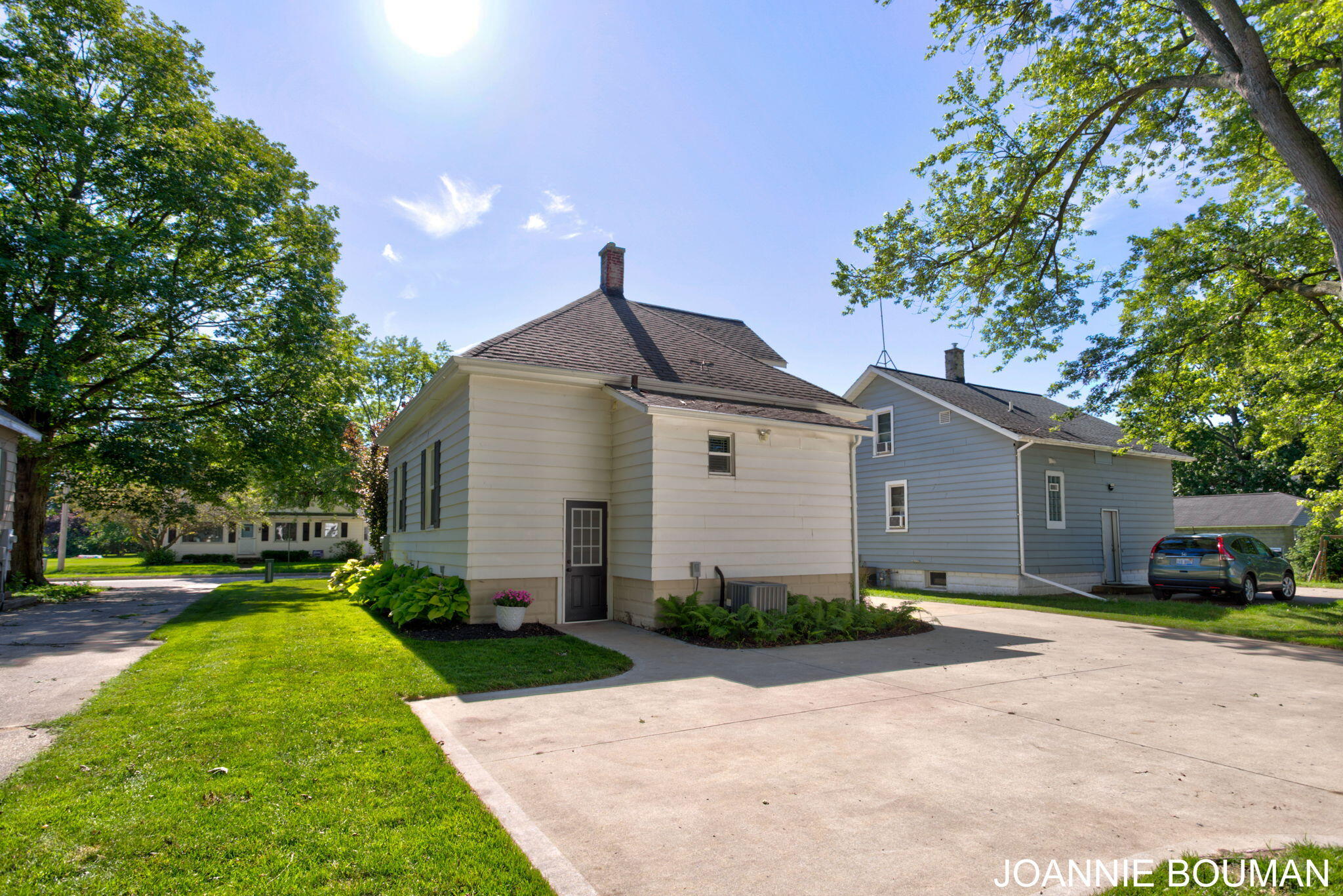 228 N Ottawa Street Zeeland MI 49464